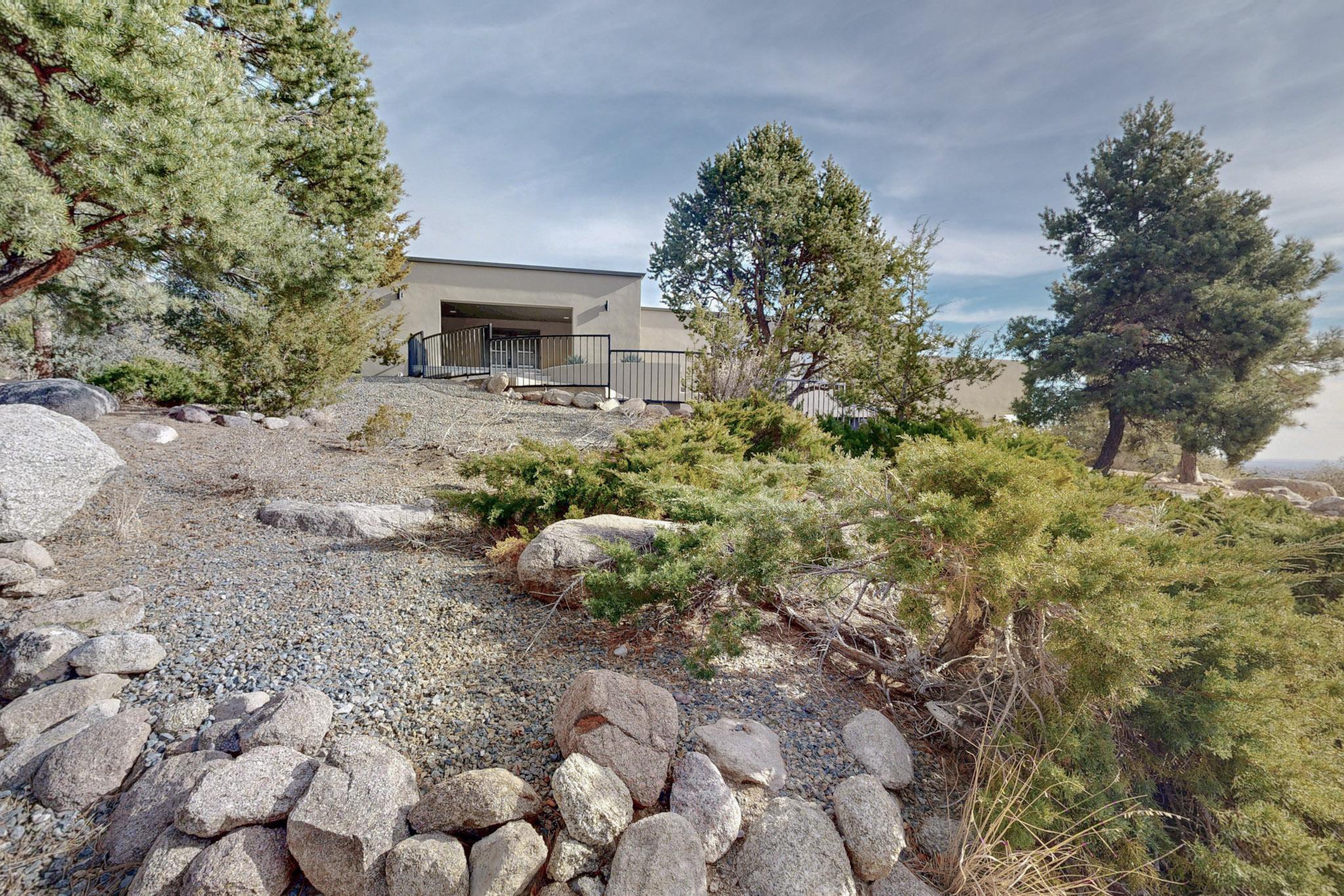 48 Rock Ridge Drive NE