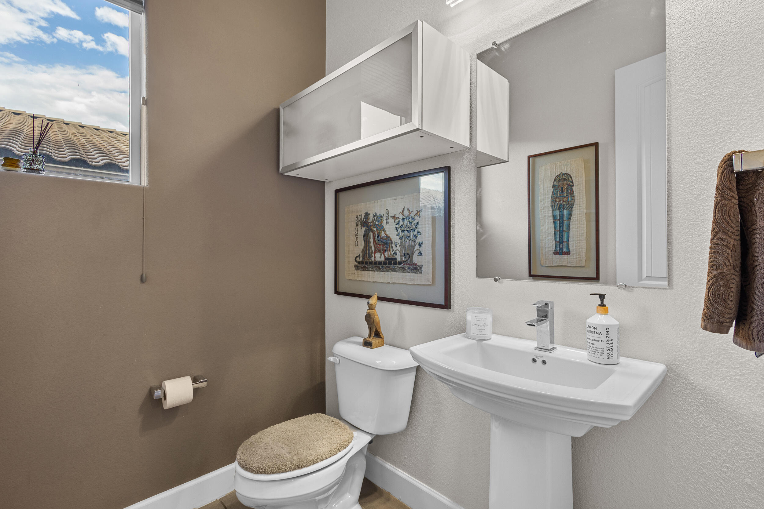 8609 Chilte Pine Road NW