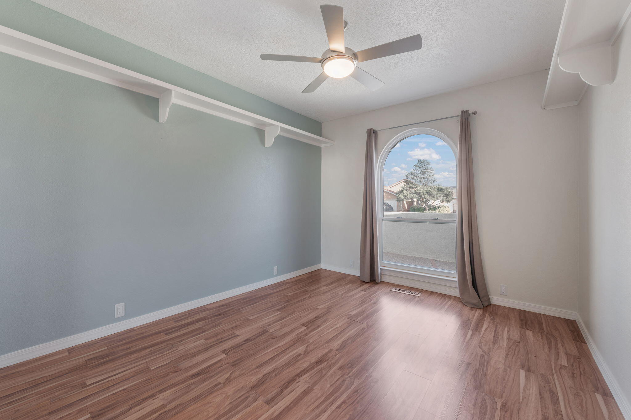 1109 Tony Sanchez Drive SE