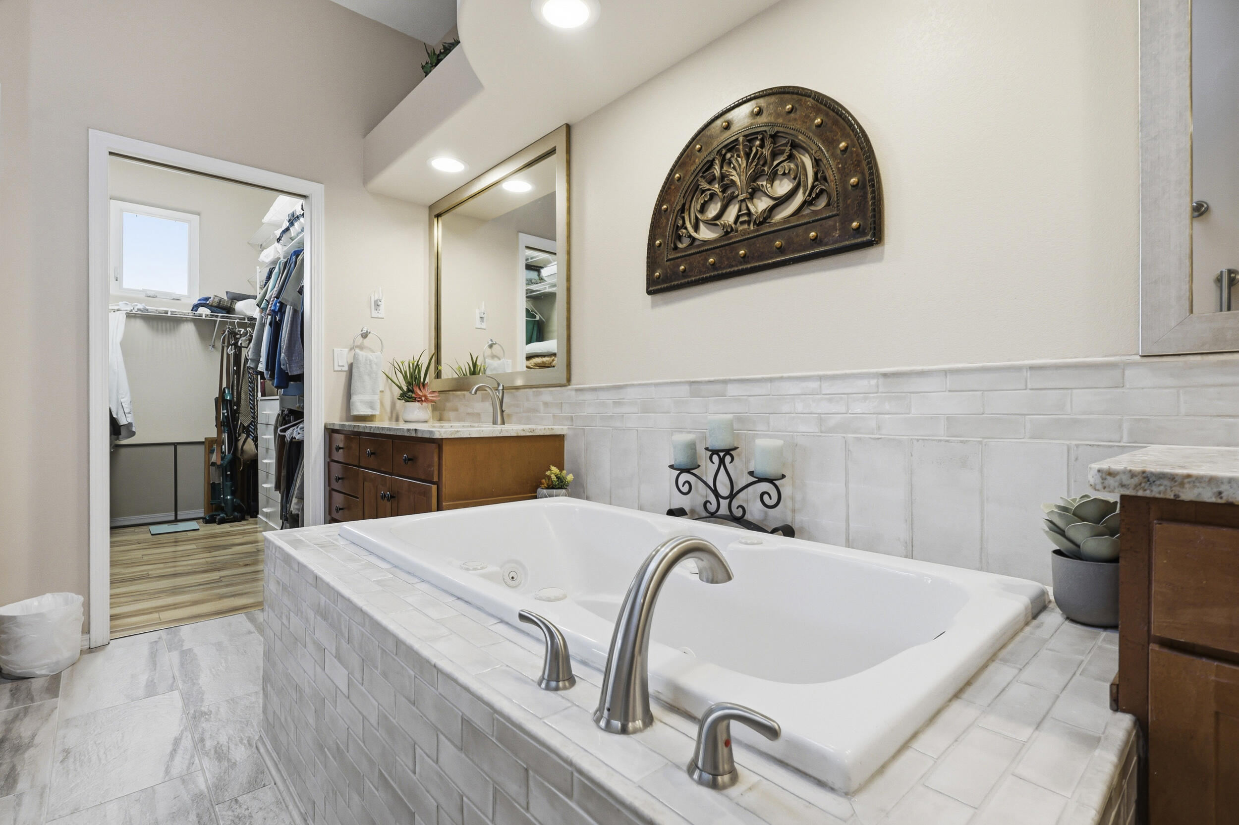 6428 Sage Point Court NE