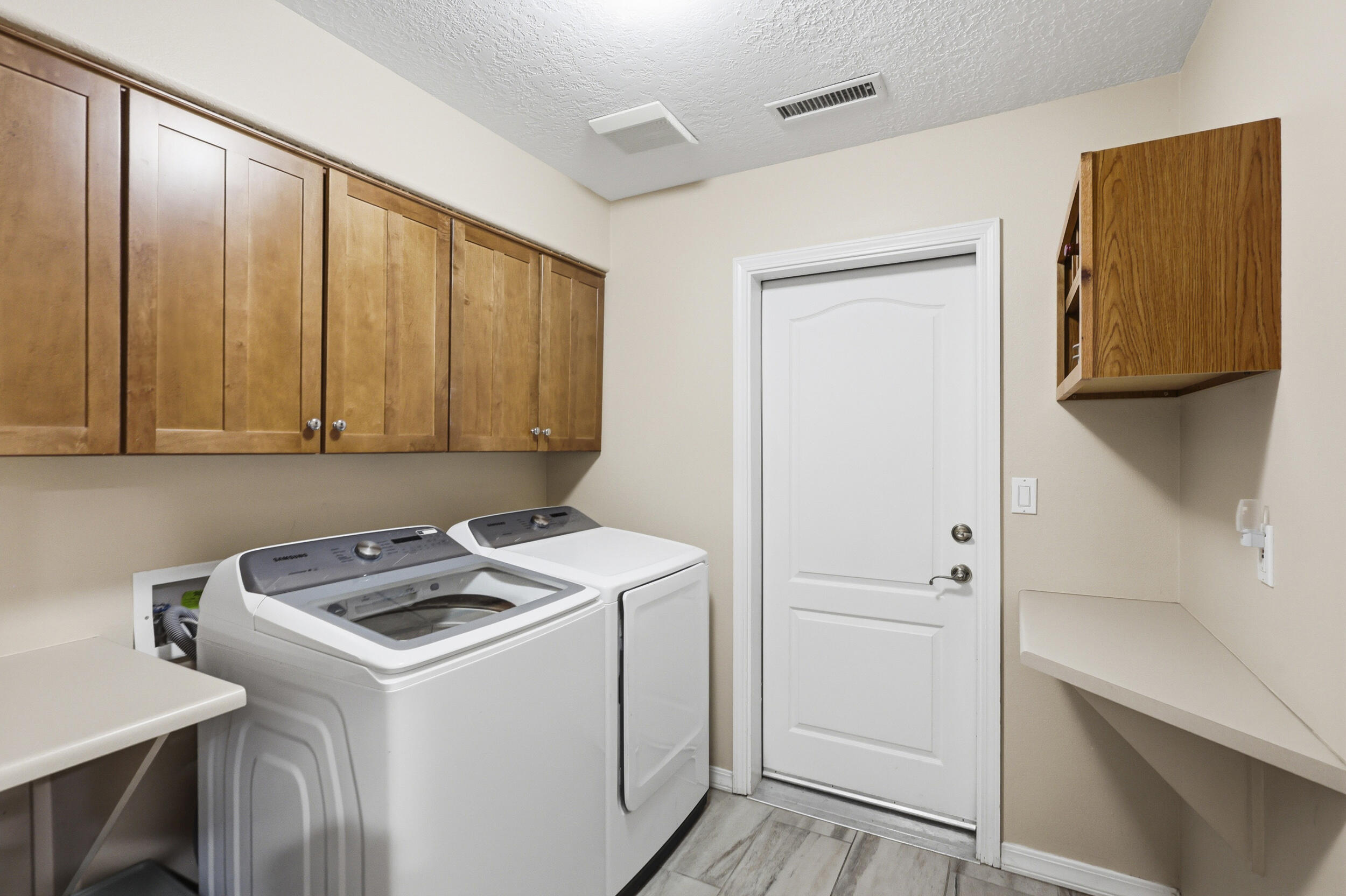 6428 Sage Point Court NE