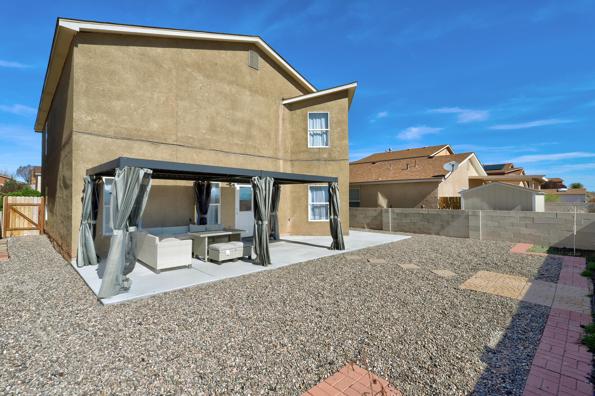 5724 Sandoval Drive NE
