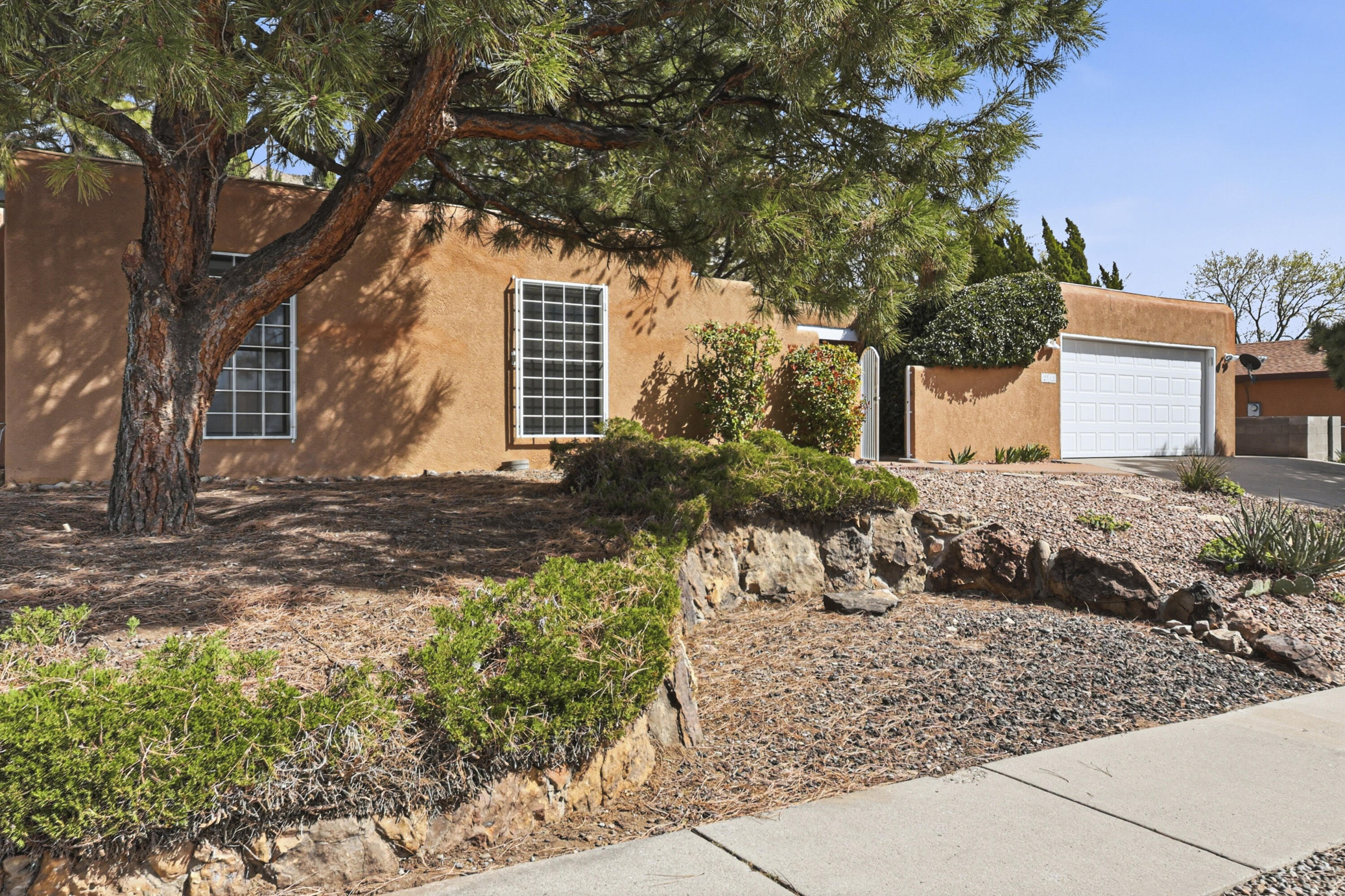 2312 Punta De Vista Drive NE