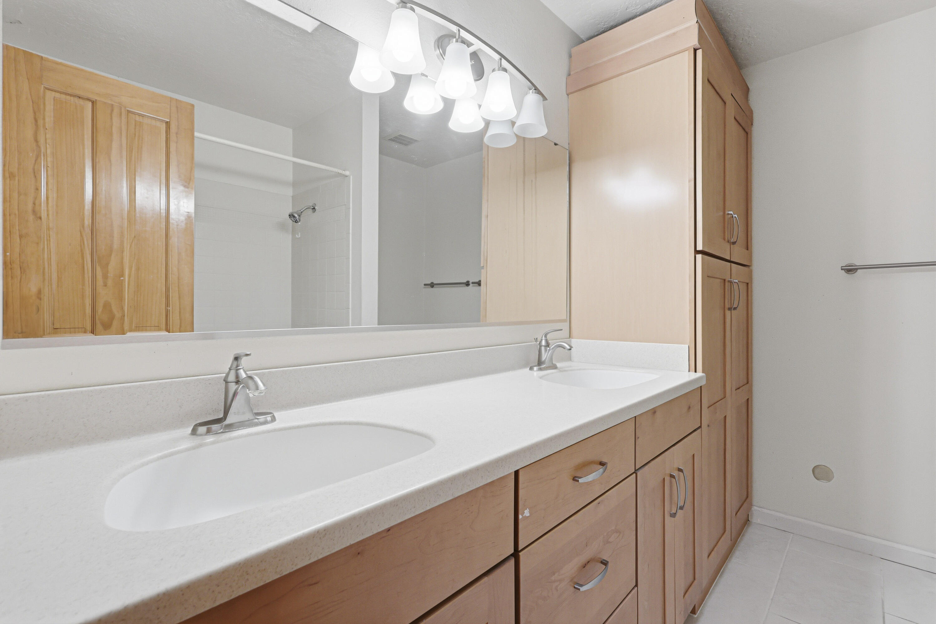 2312 Punta De Vista Drive NE