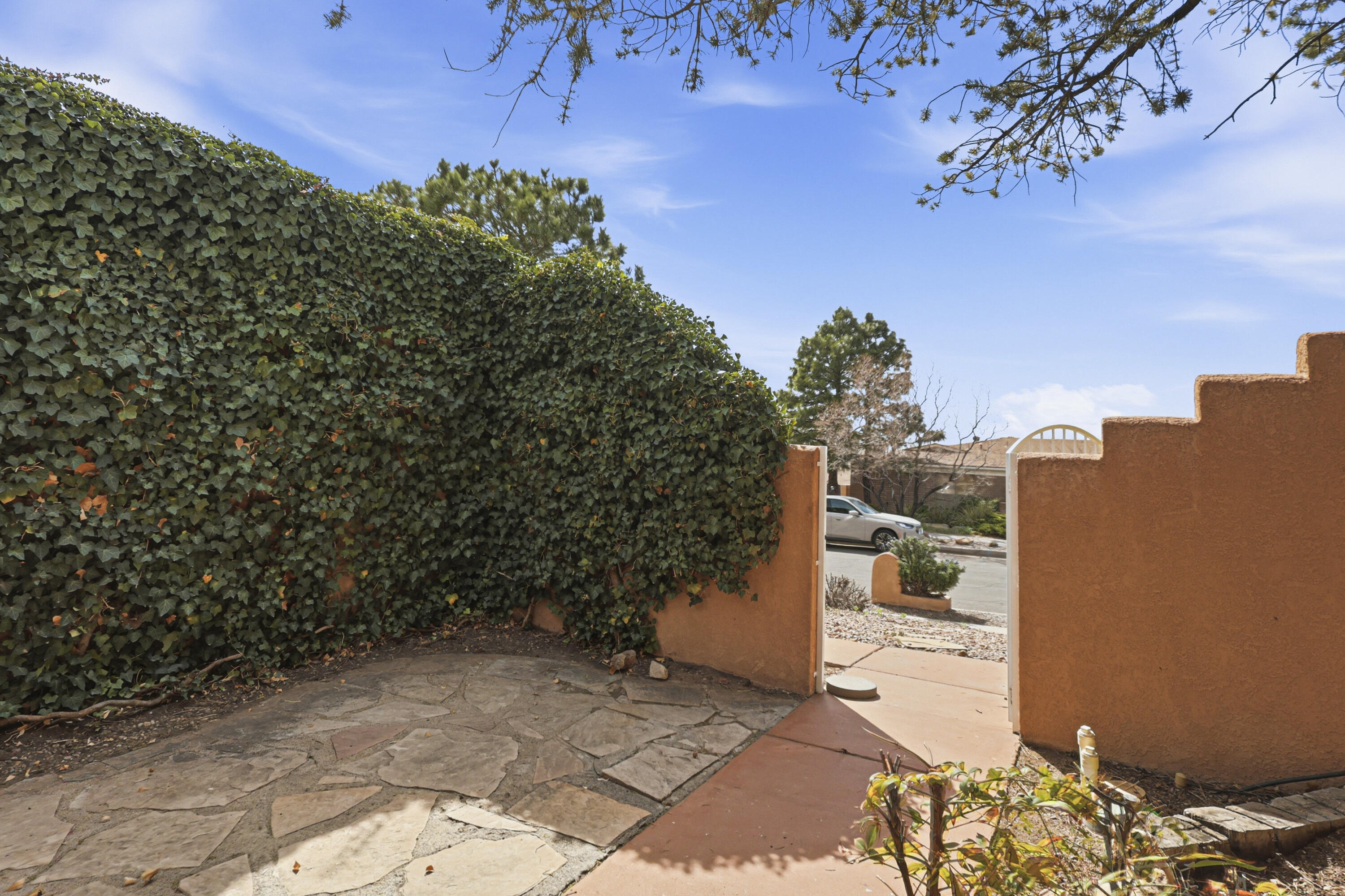 2312 Punta De Vista Drive NE