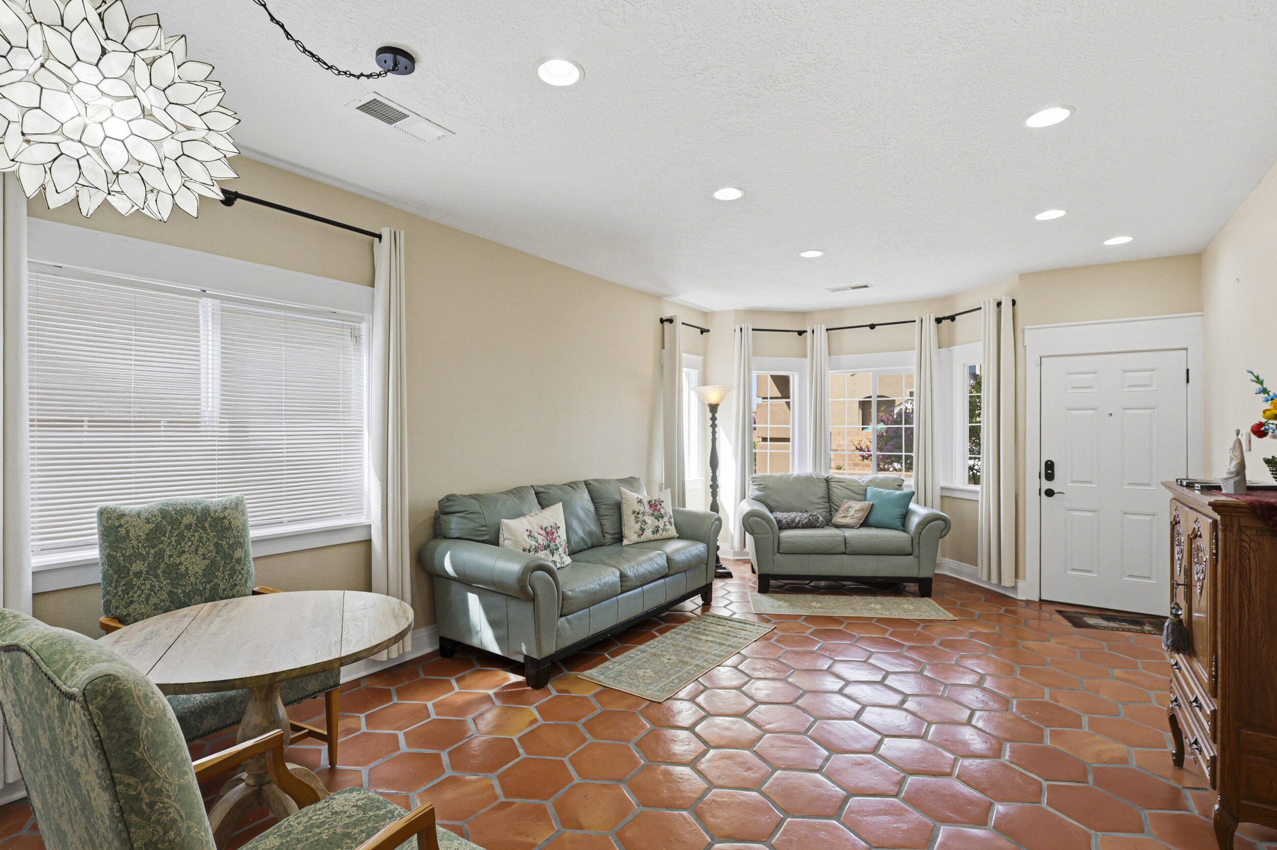 8928 Oso Corridor Place NW