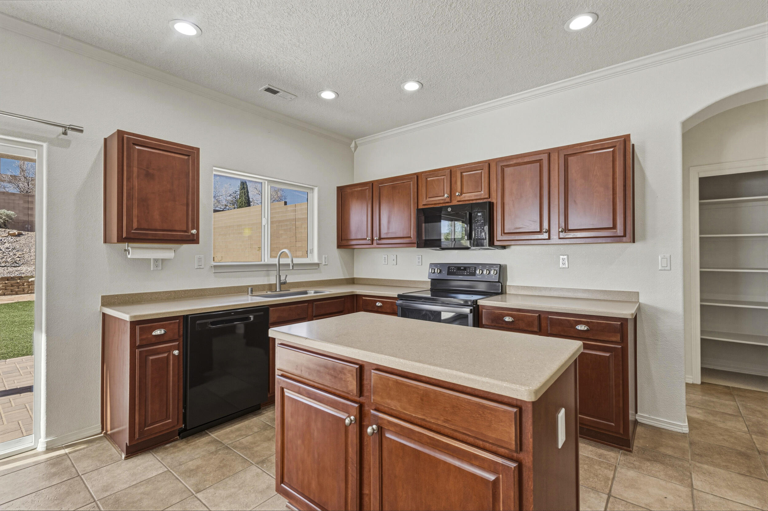 2509 Camino Seville SE