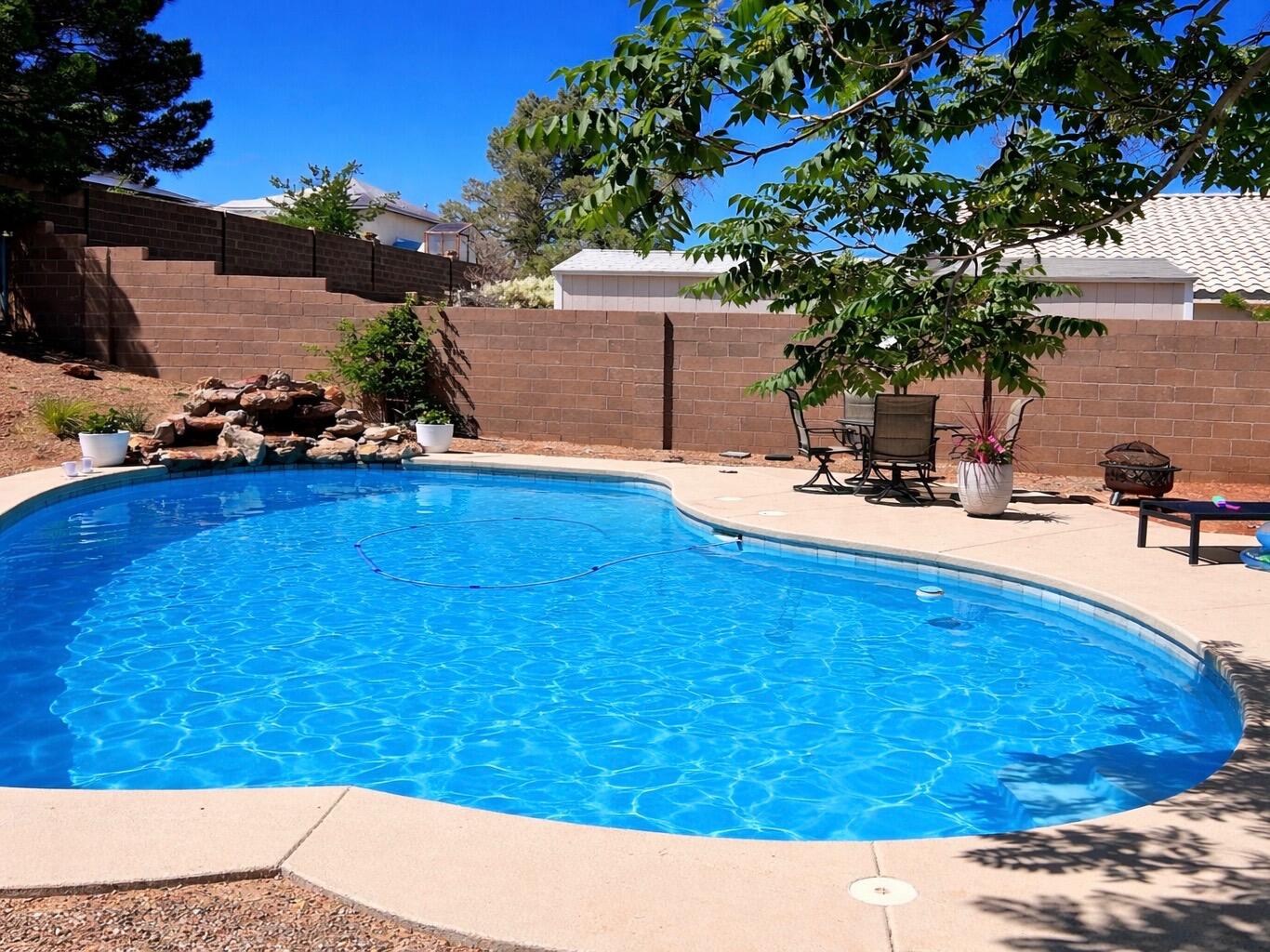 2557 Sandia Loop NE