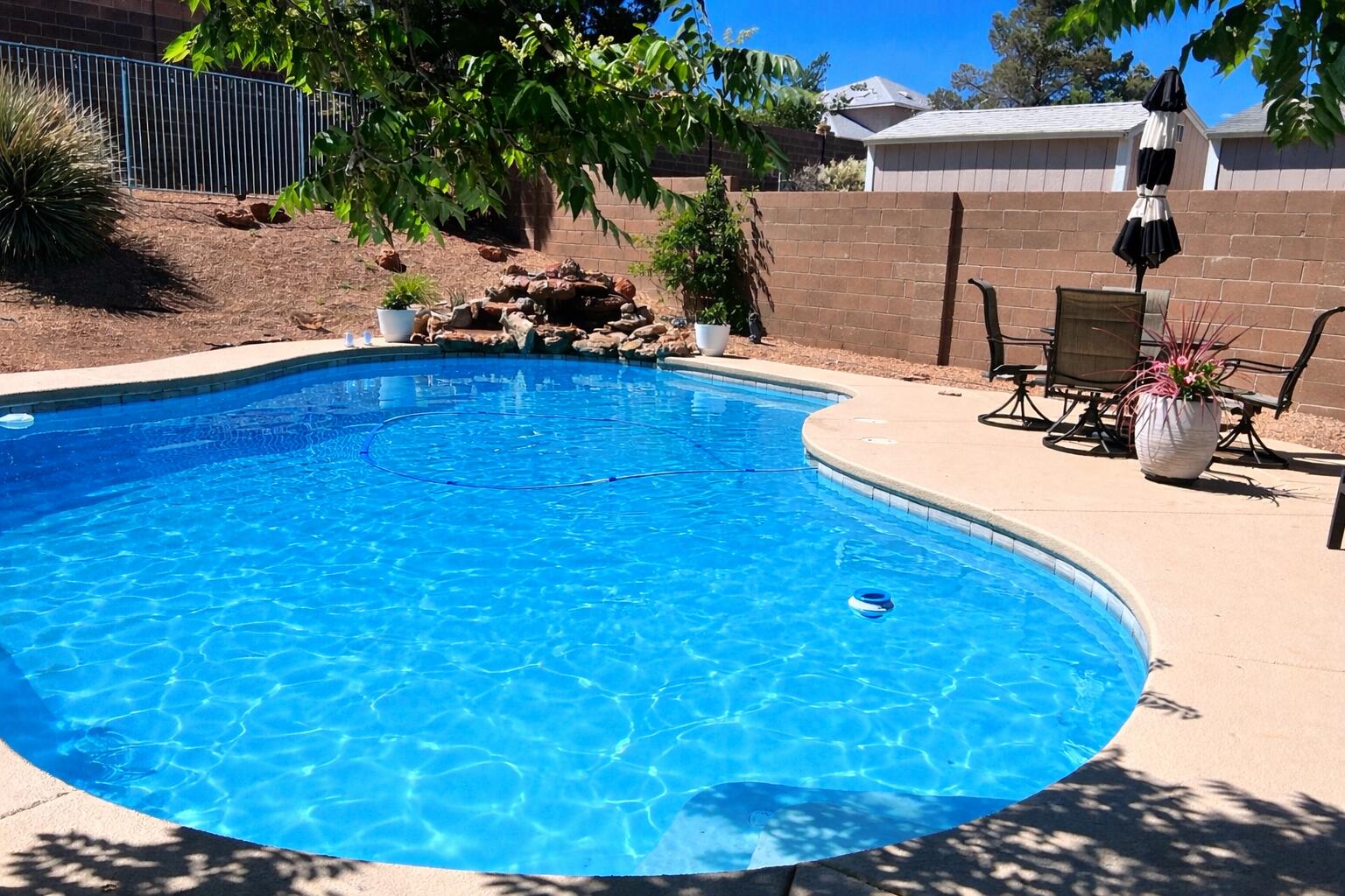 2557 Sandia Loop NE