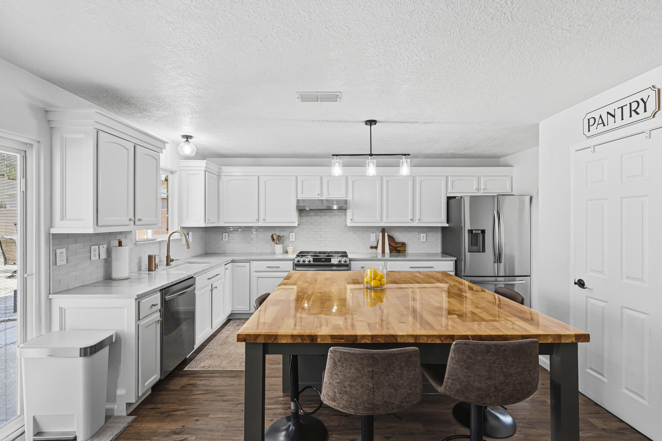 2557 Sandia Loop NE