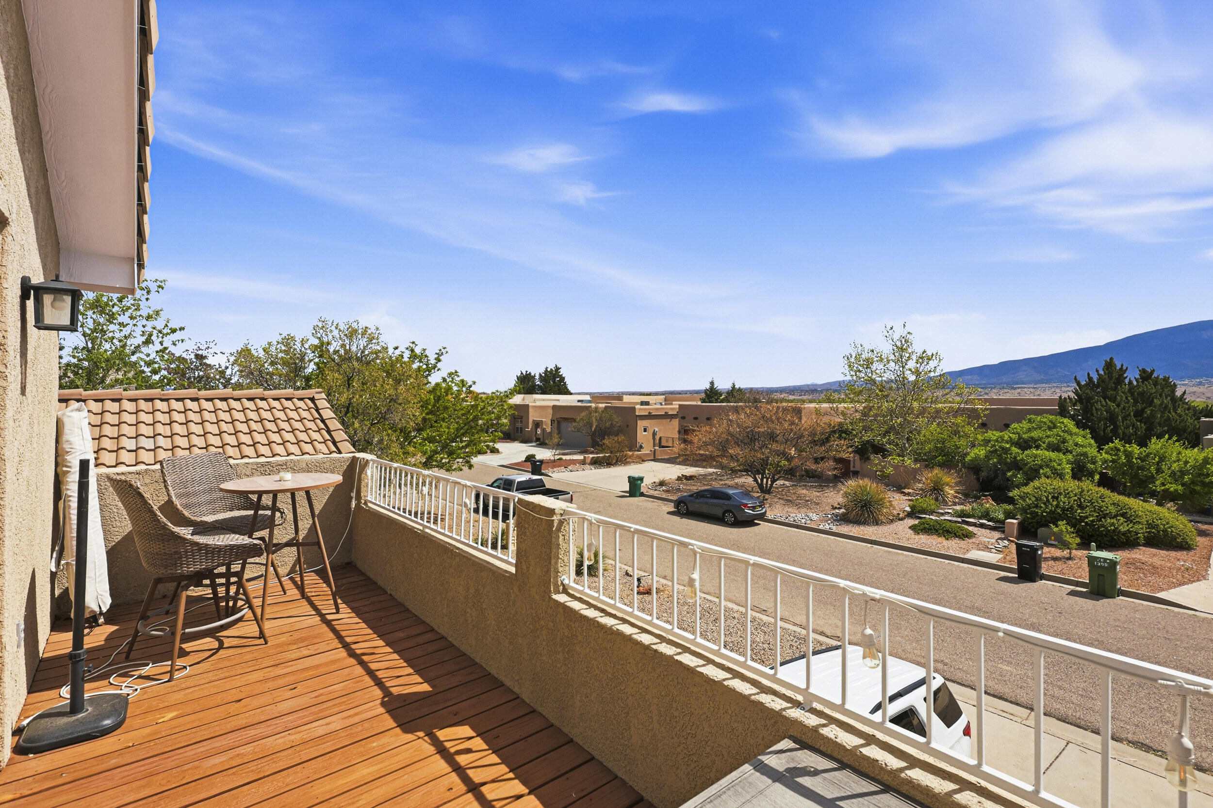 2557 Sandia Loop NE