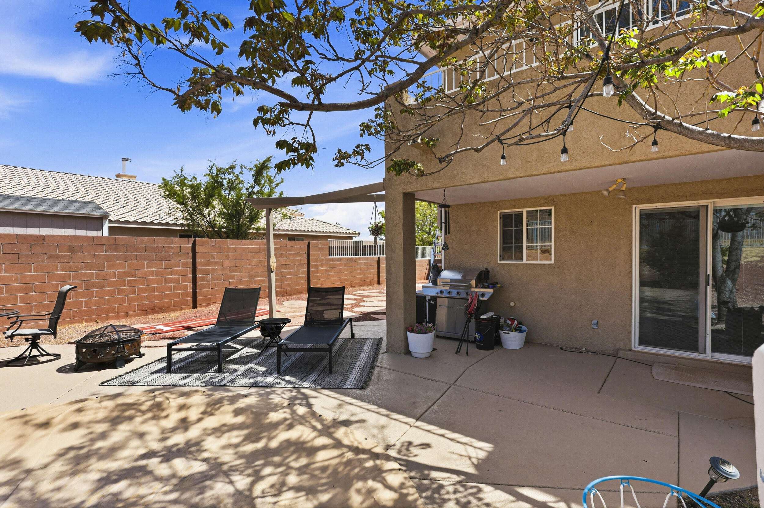 2557 Sandia Loop NE