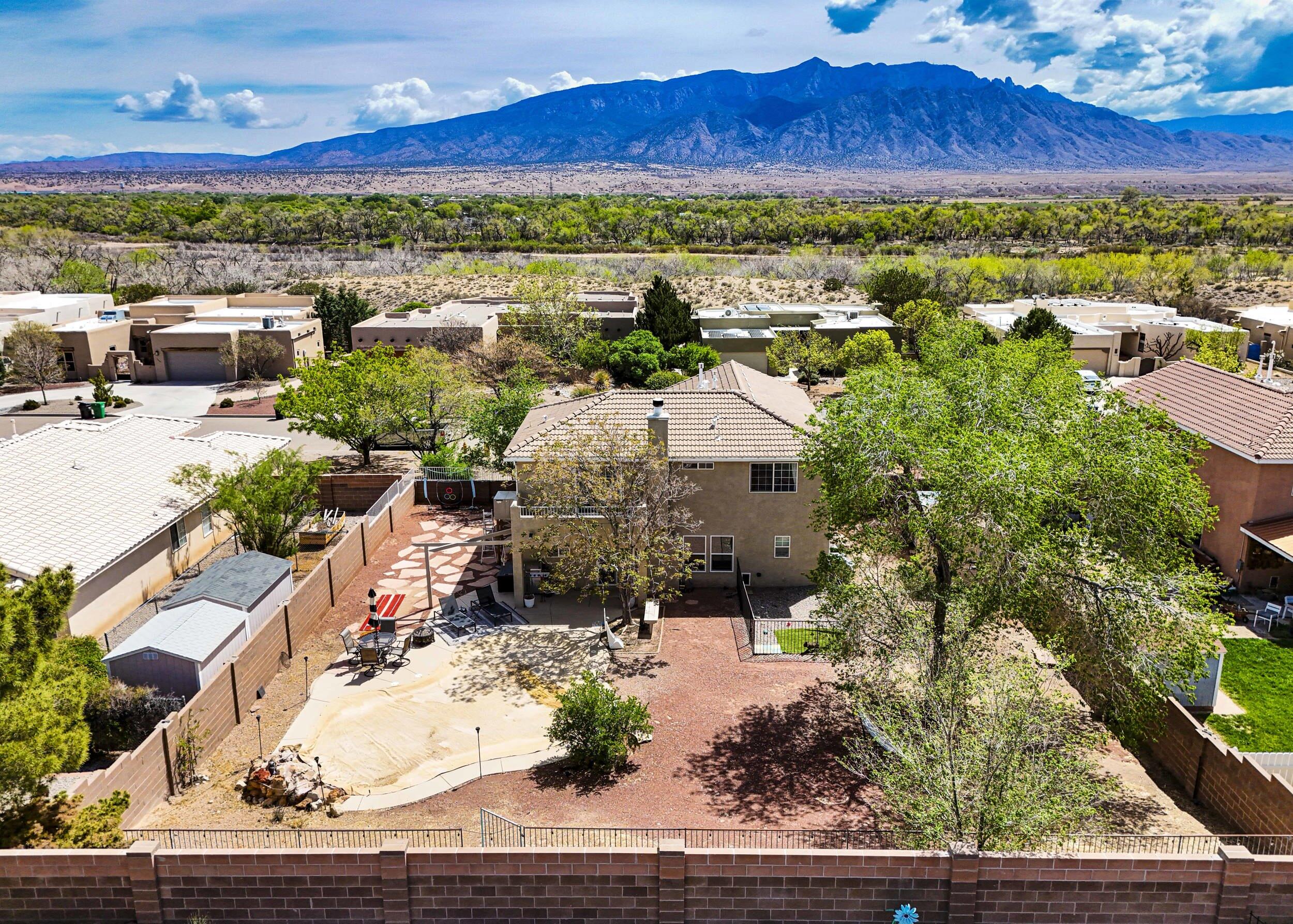 2557 Sandia Loop NE