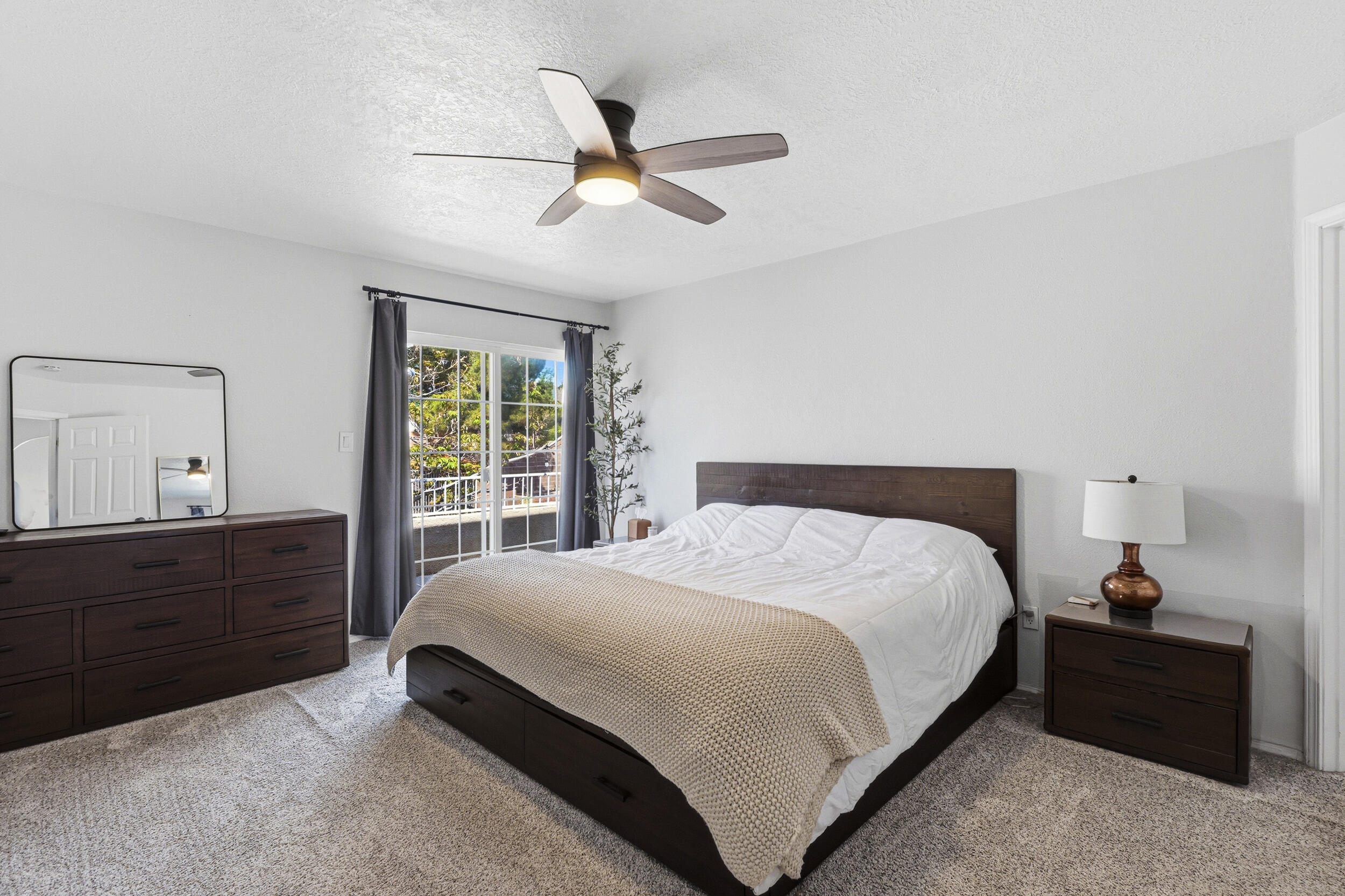 2557 Sandia Loop NE