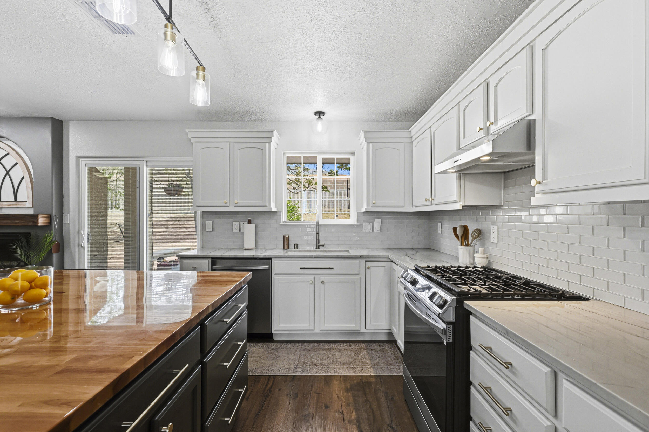 2557 Sandia Loop NE