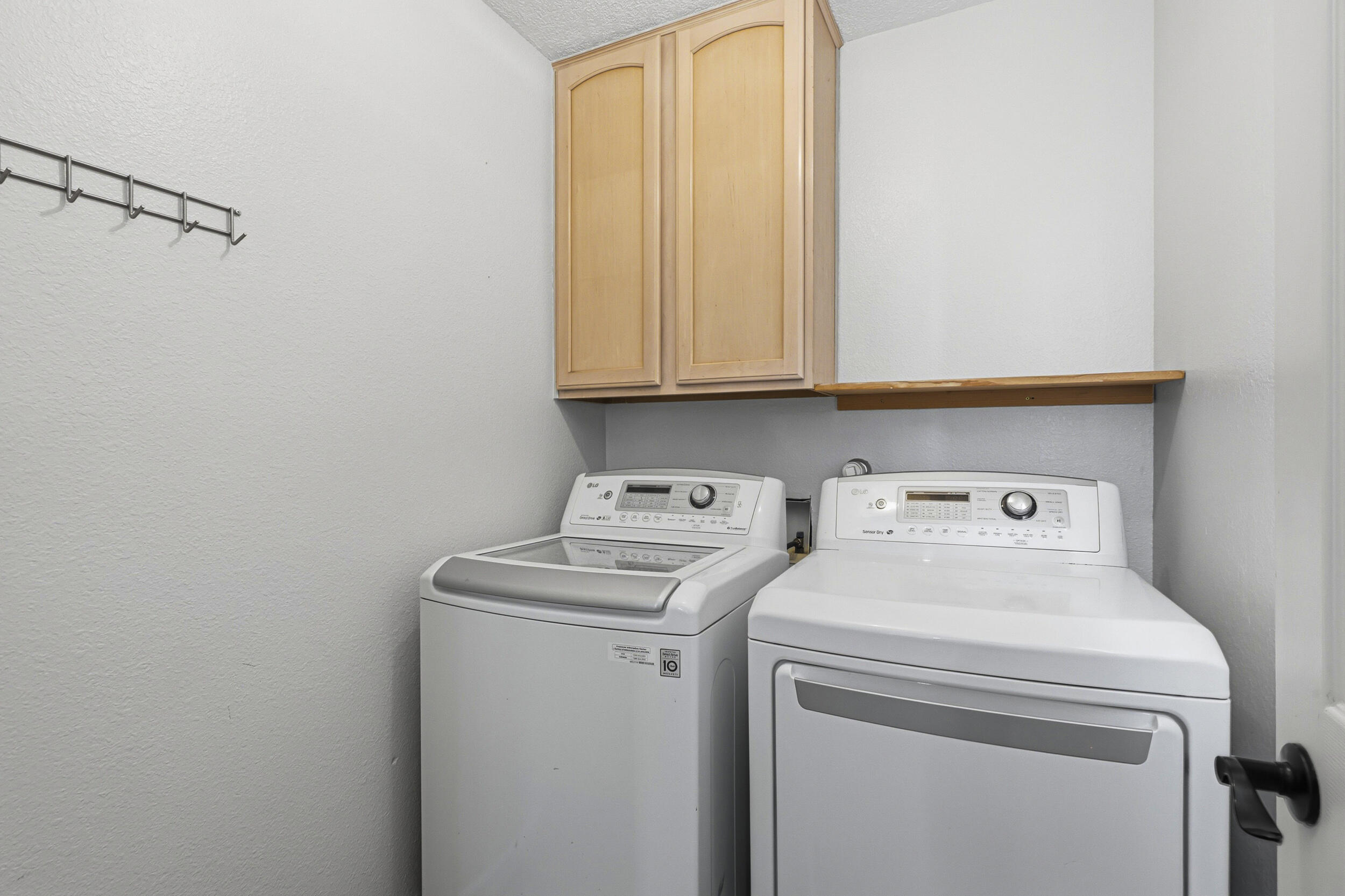 2557 Sandia Loop NE