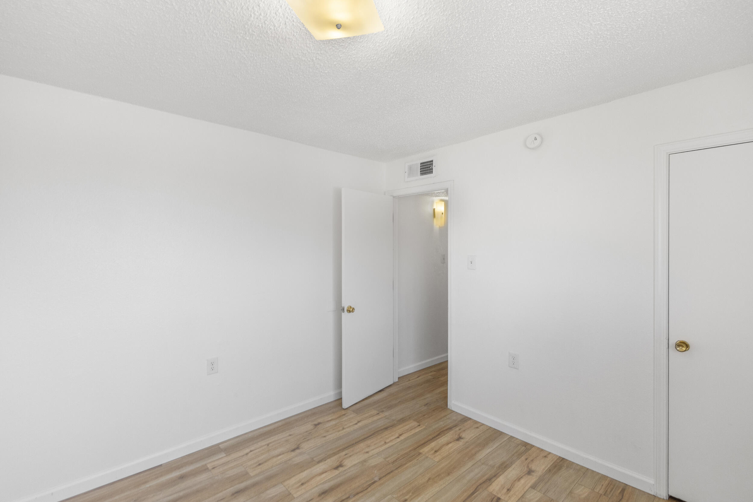 12908 Constitution Avenue NE 4