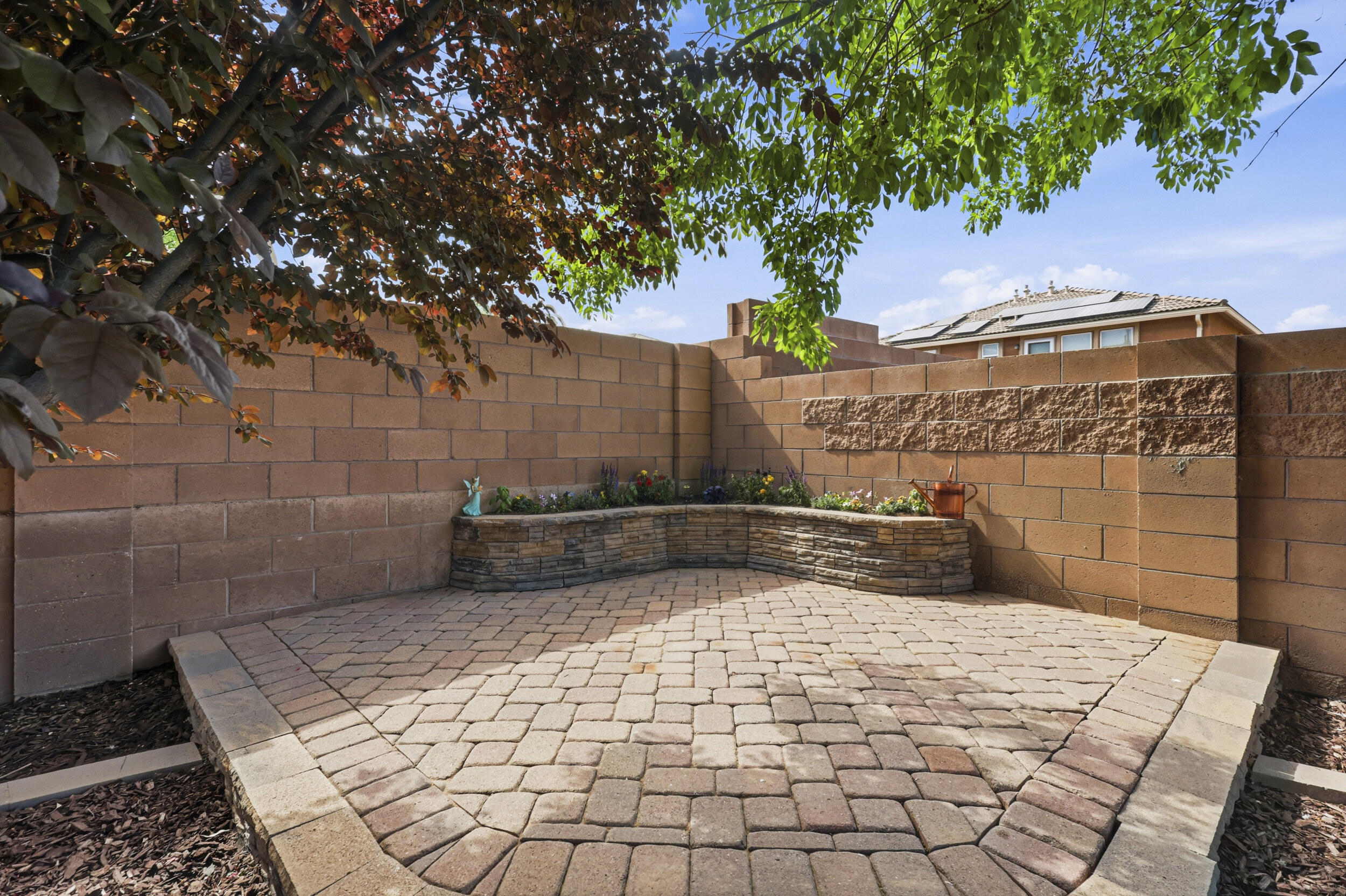 7120 Fairbanks Drive NE