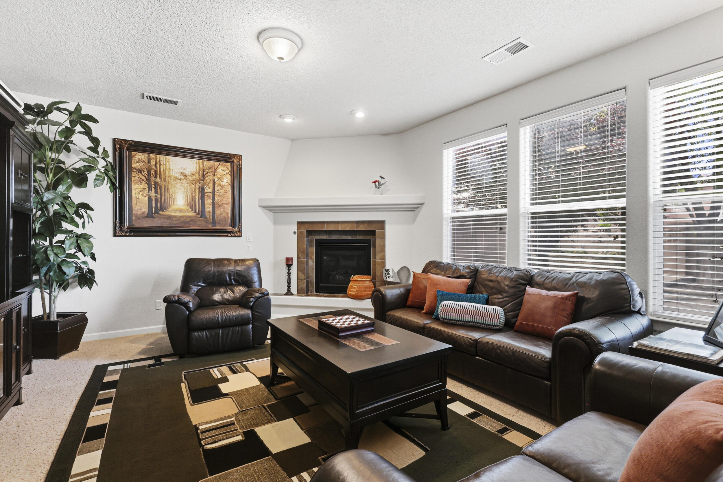 7120 Fairbanks Drive NE