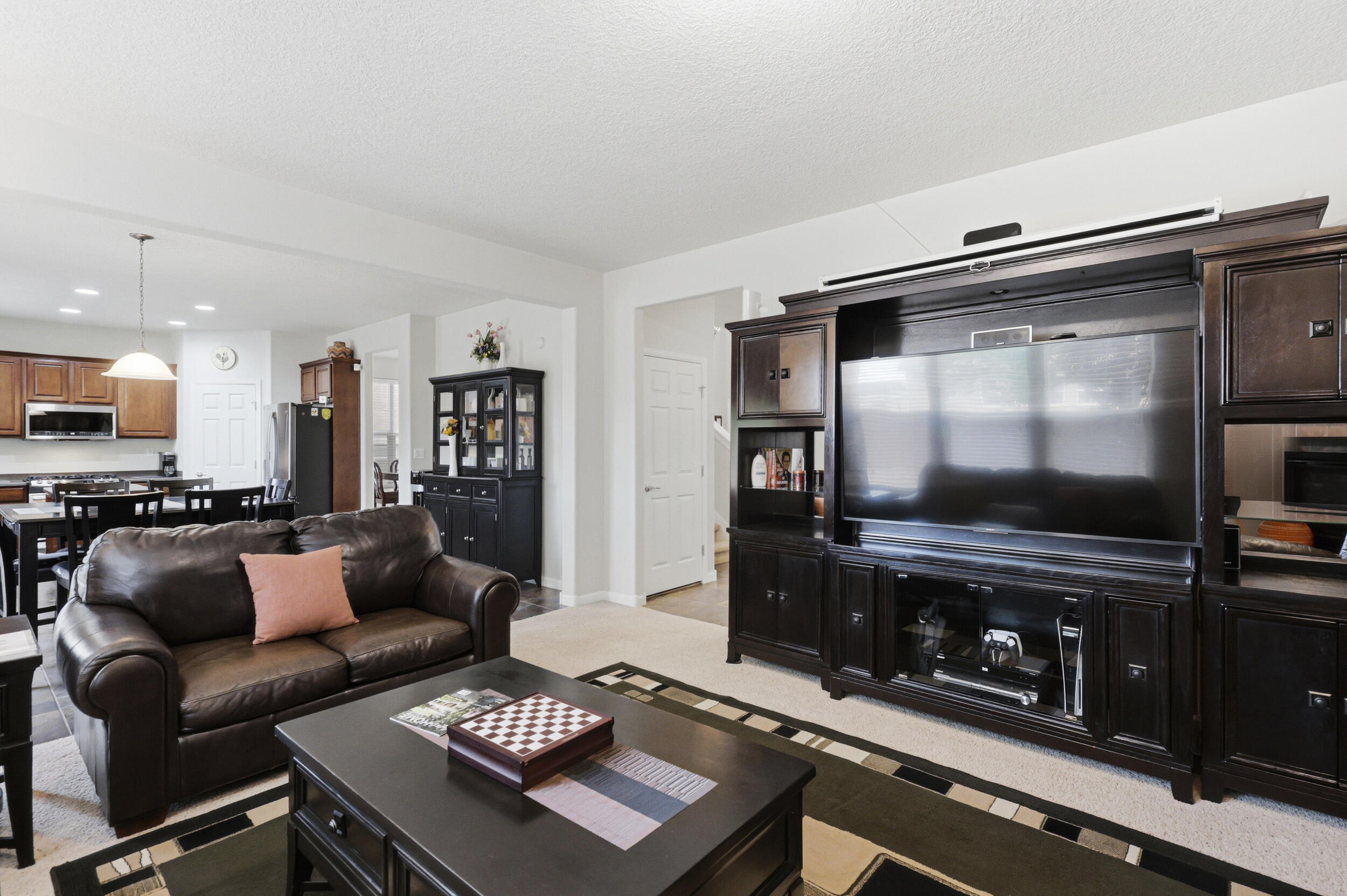 7120 Fairbanks Drive NE