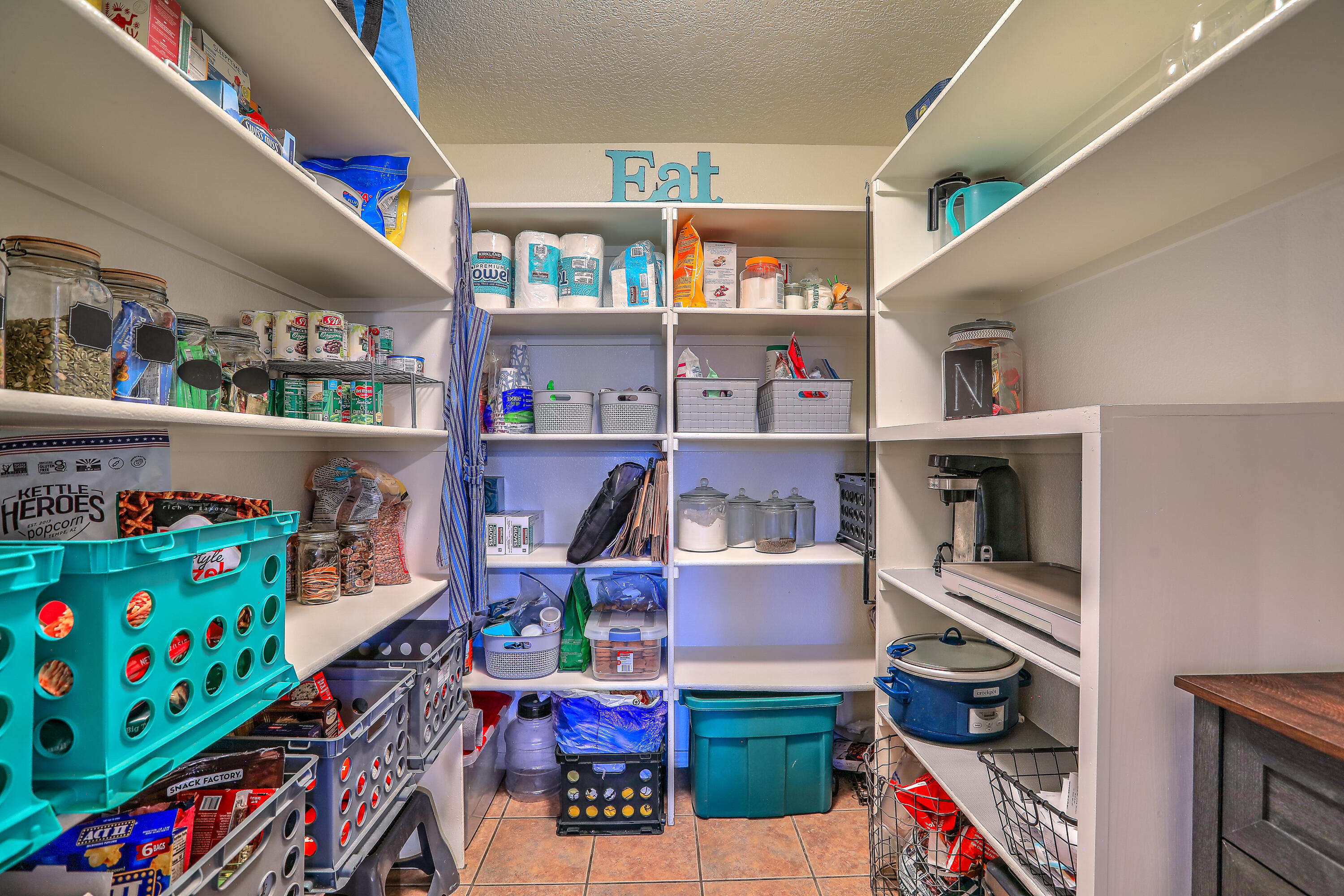 9928 Bellevue Street NW
