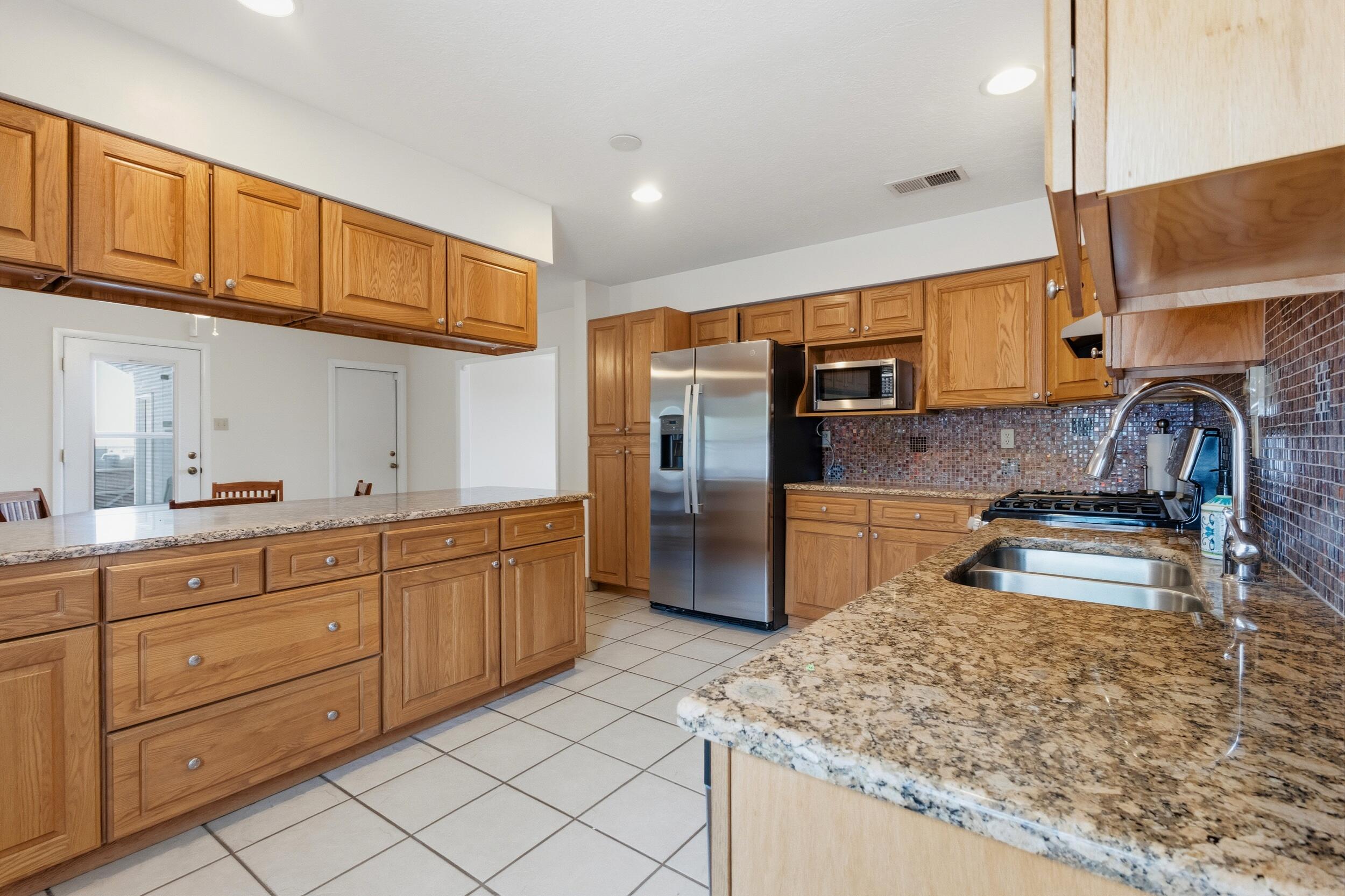 3301 May Circle SE