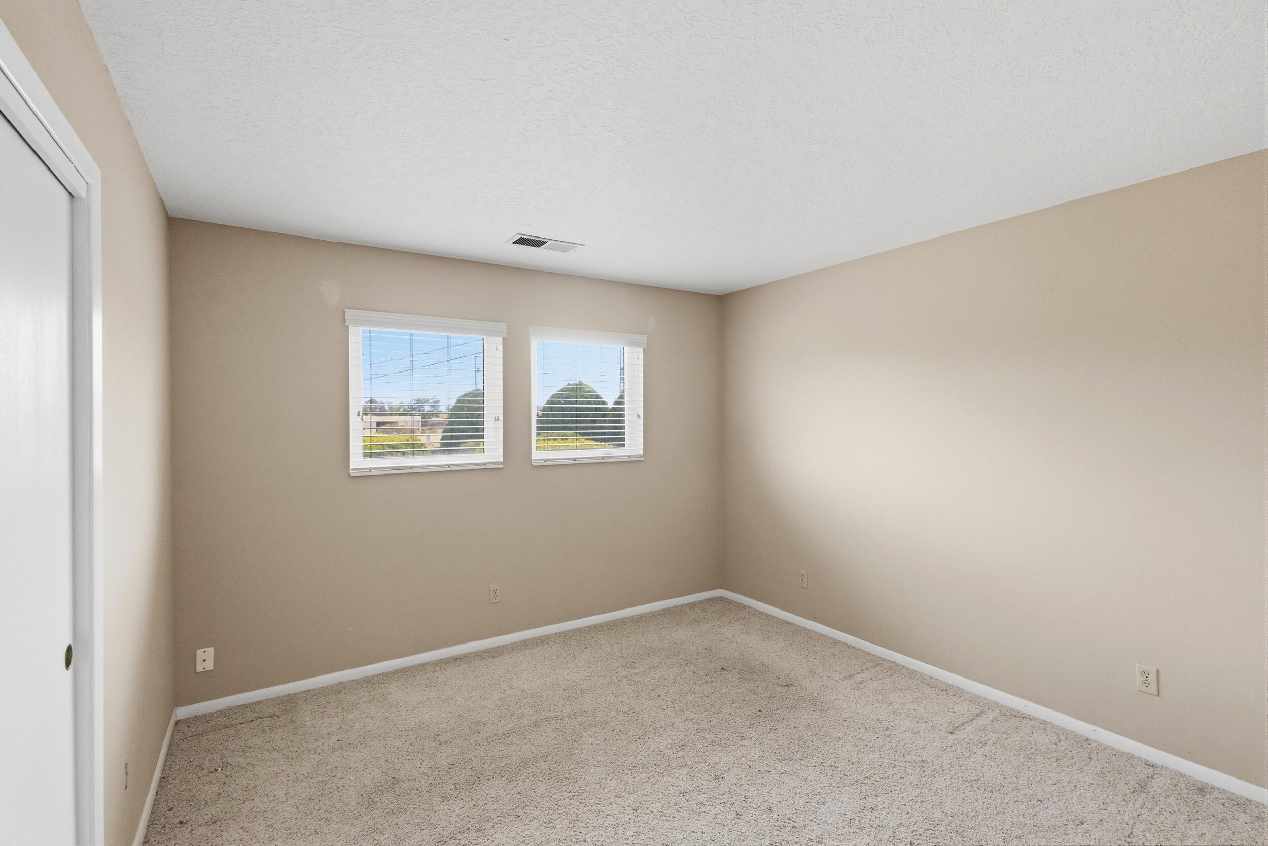 3301 May Circle SE