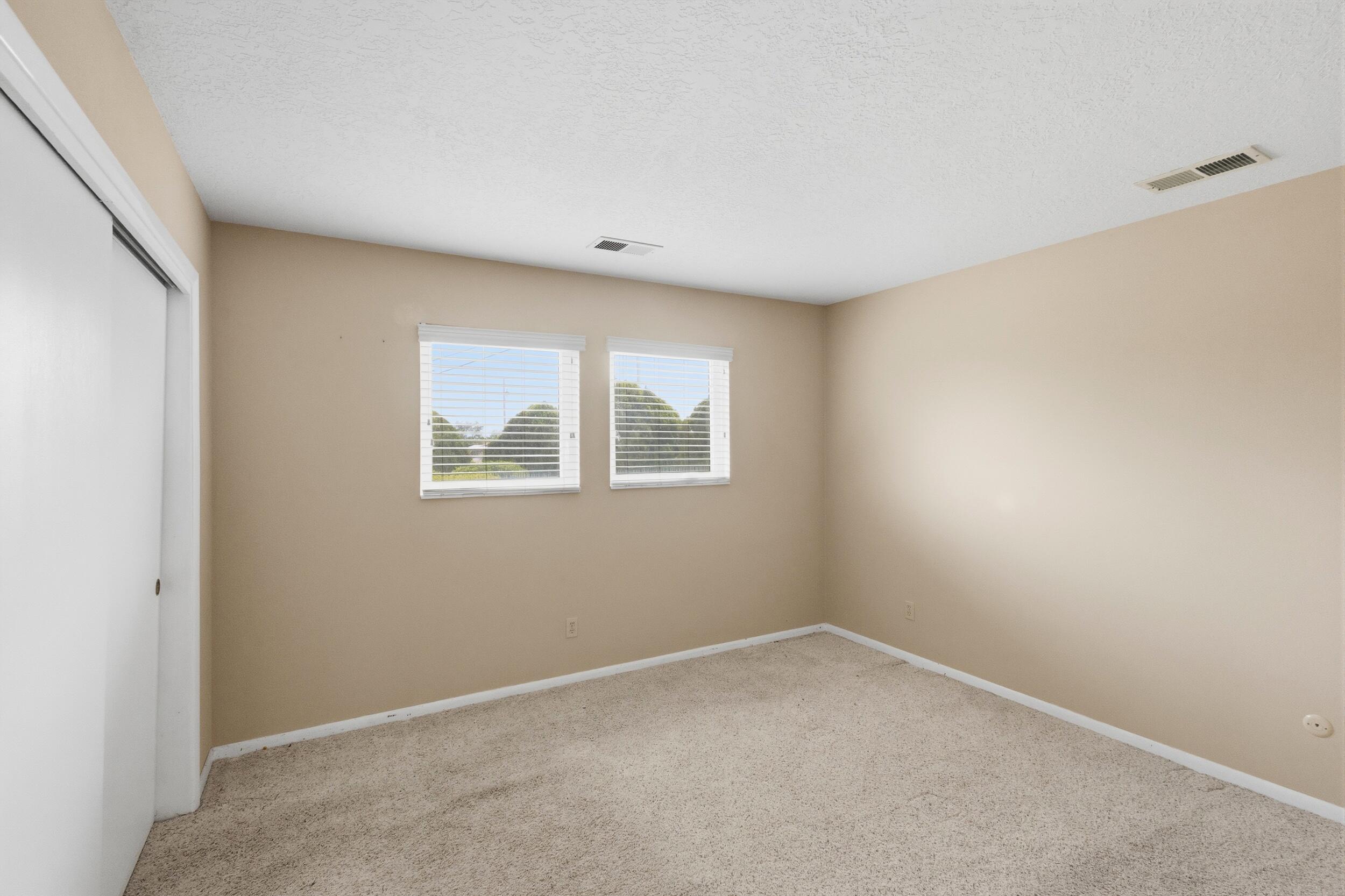 3301 May Circle SE