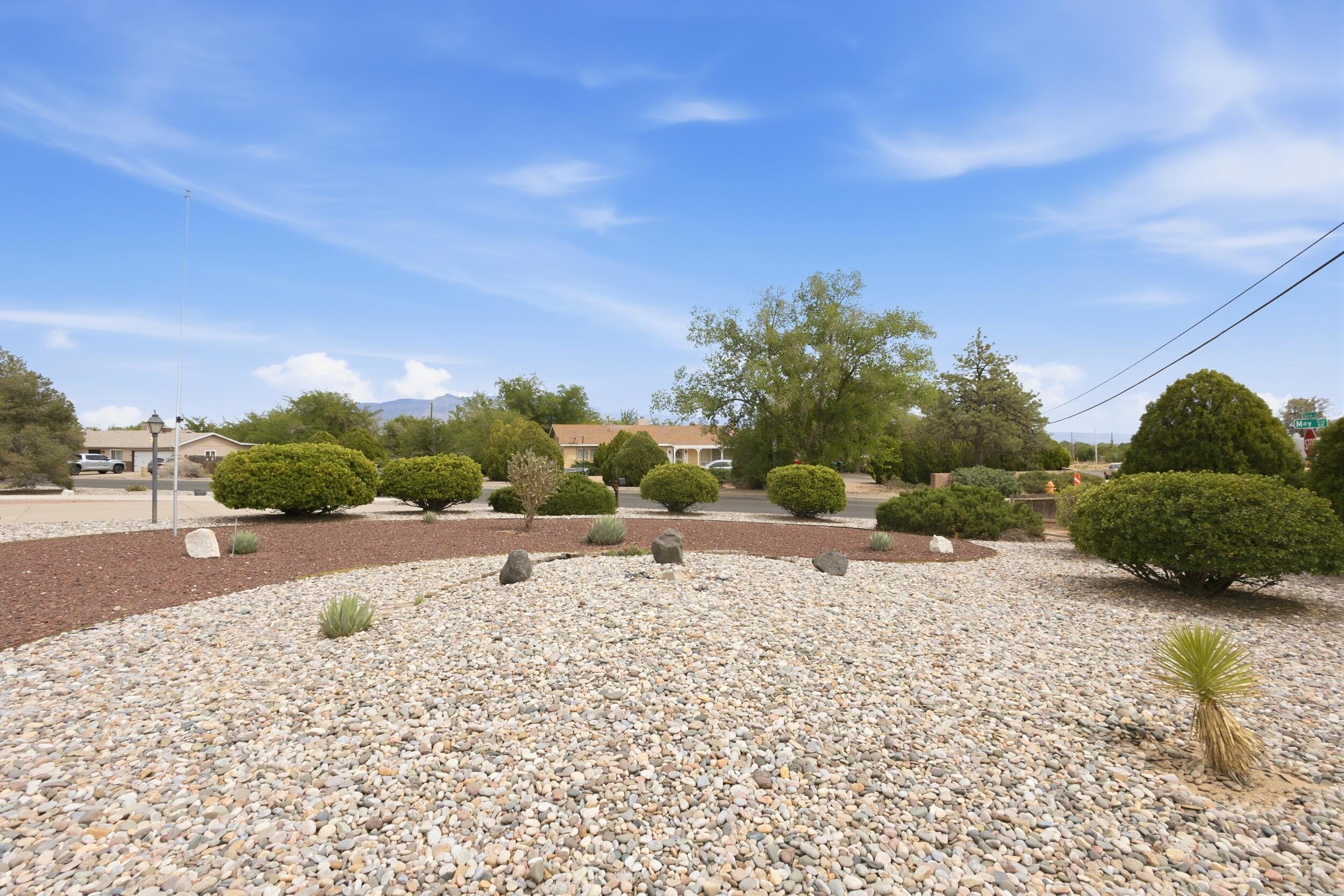 3301 May Circle SE