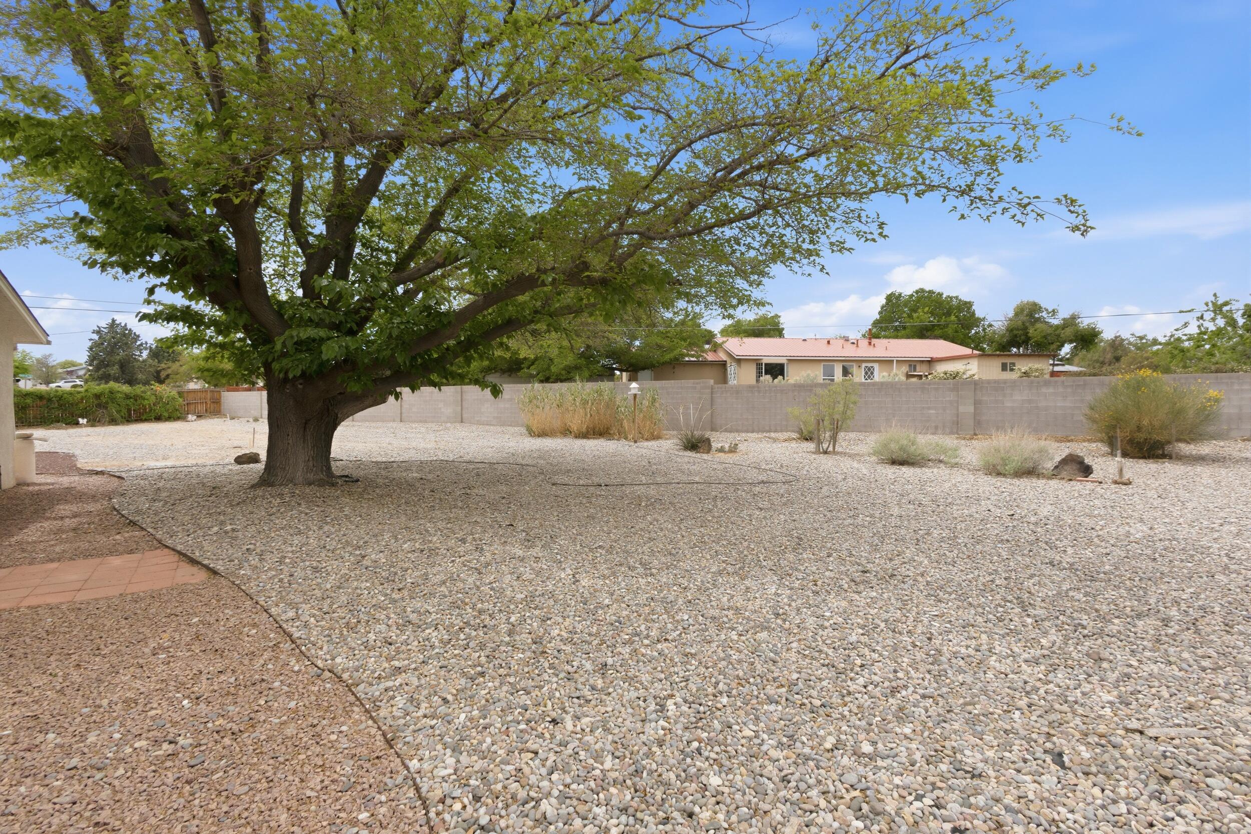 3301 May Circle SE