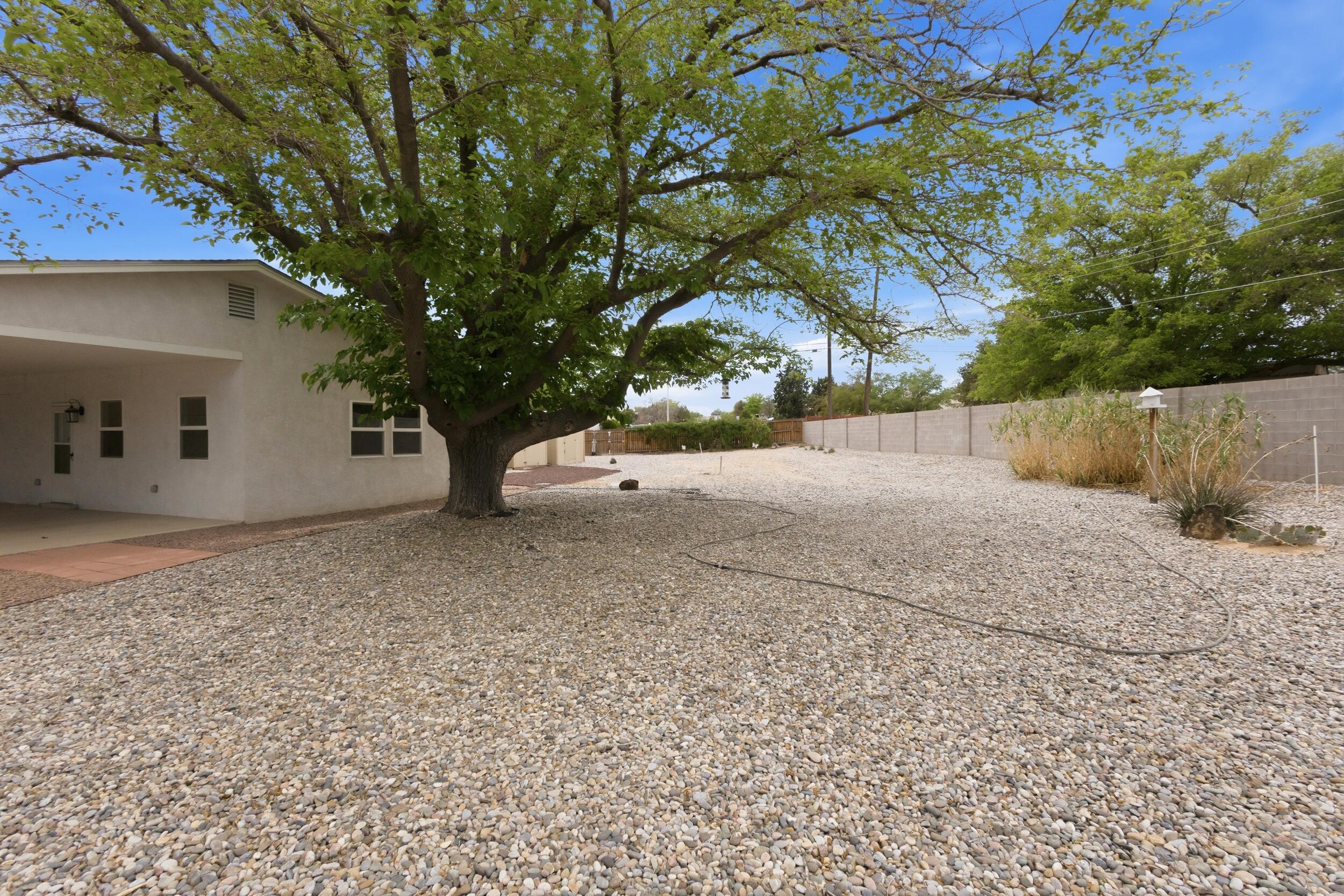 3301 May Circle SE
