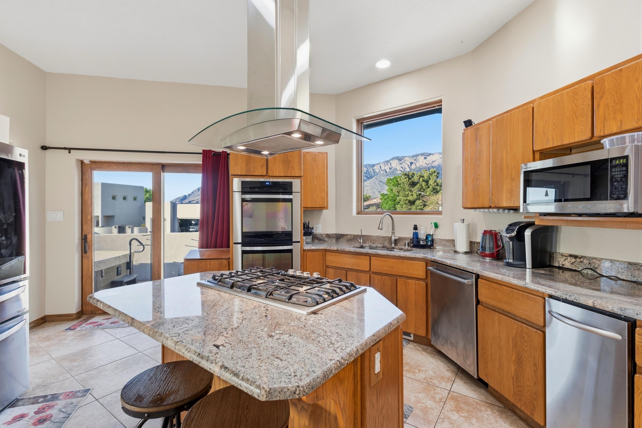 11125 San Francisco Road NE