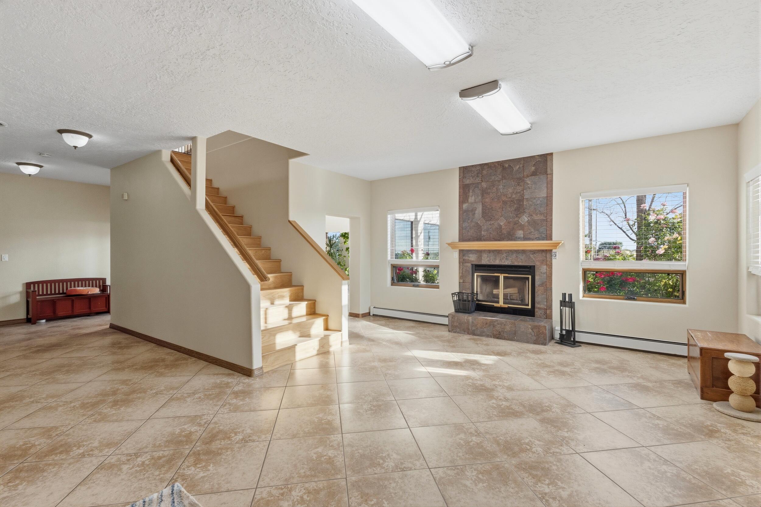11125 San Francisco Road NE