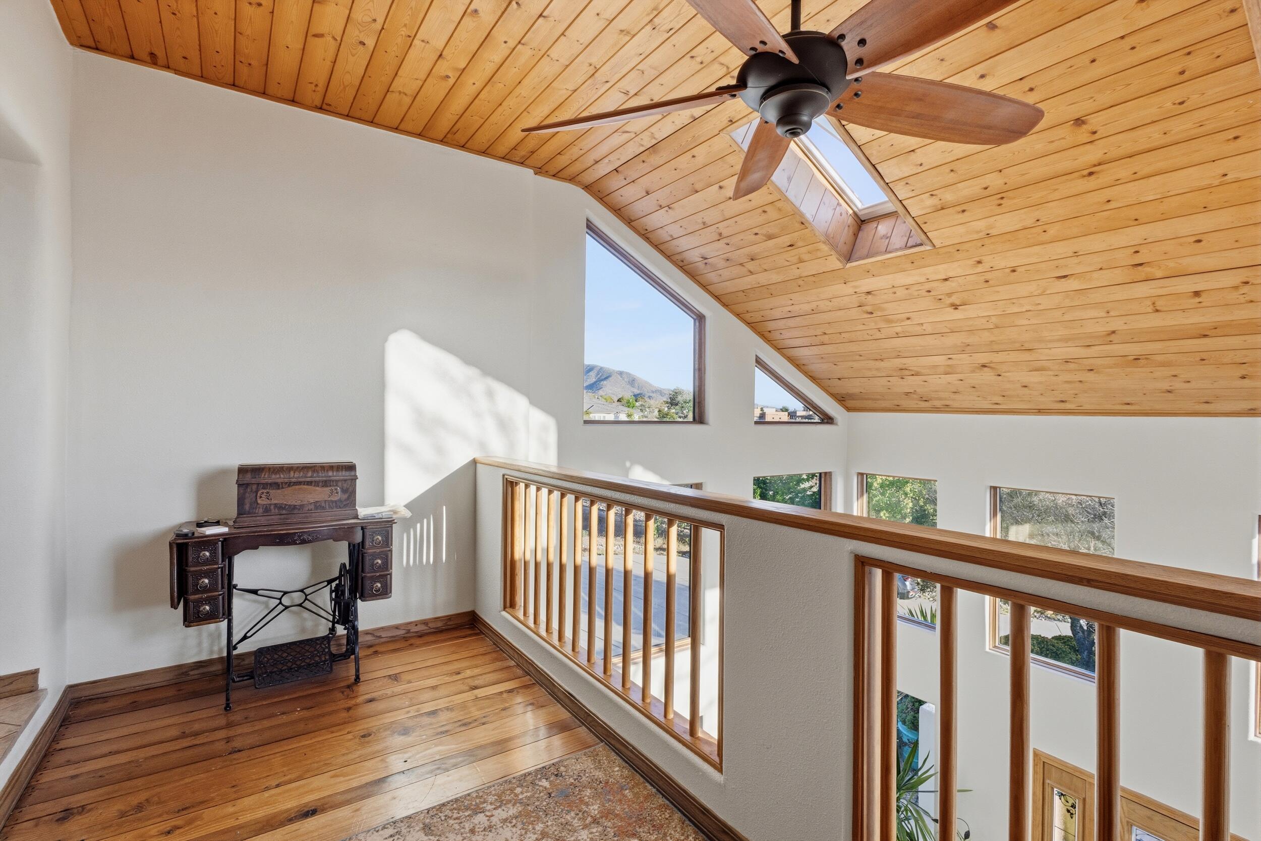 11125 San Francisco Road NE