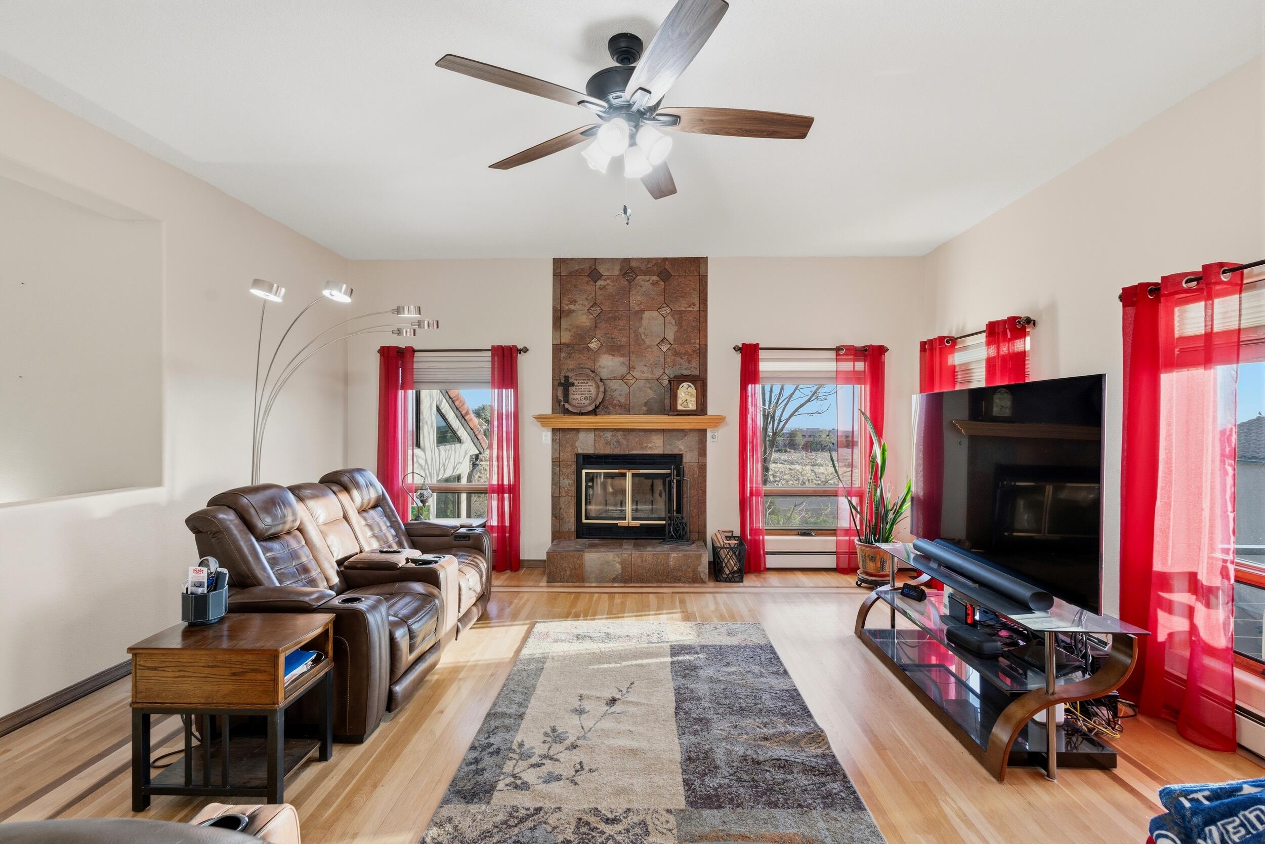 11125 San Francisco Road NE