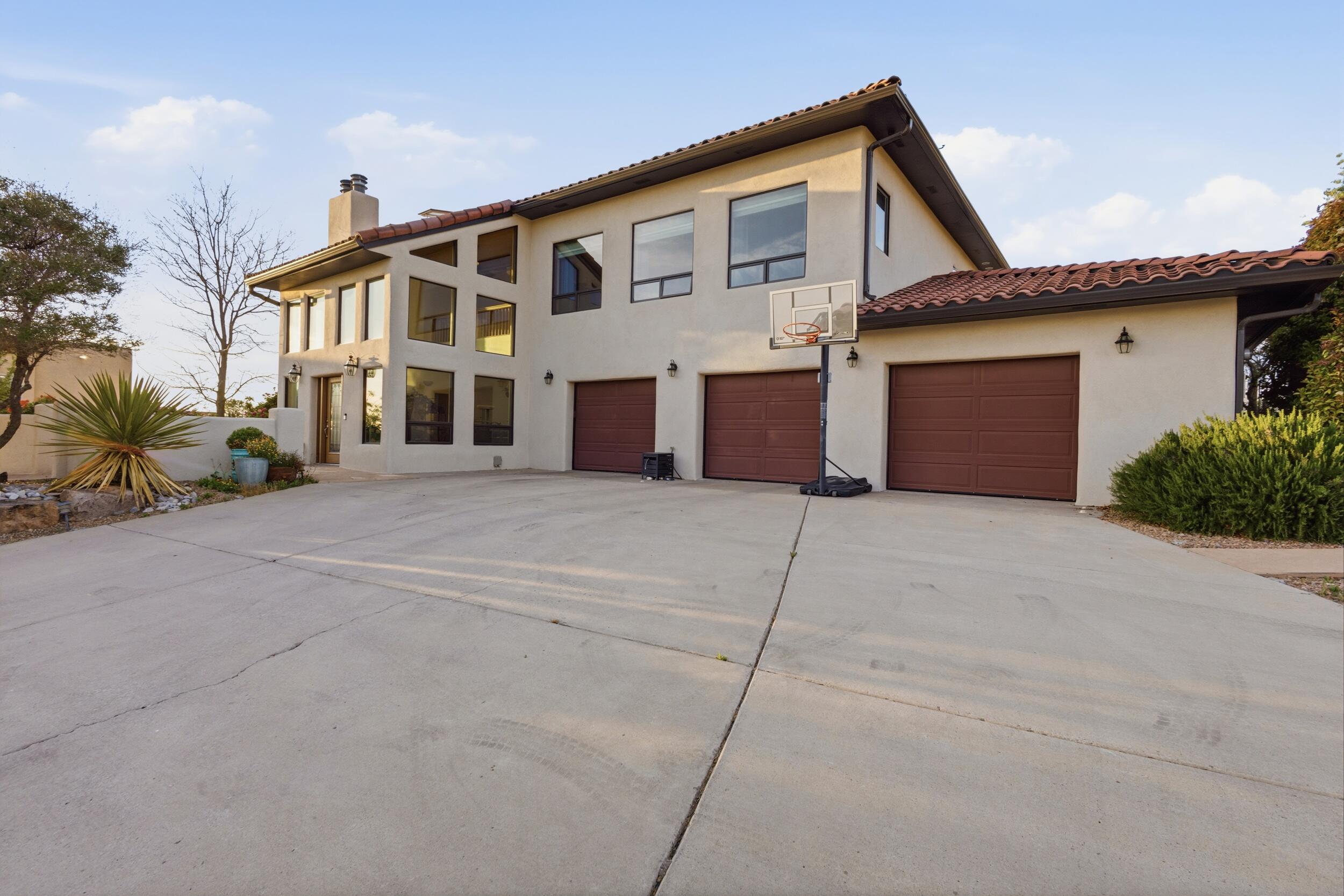 11125 San Francisco Road NE