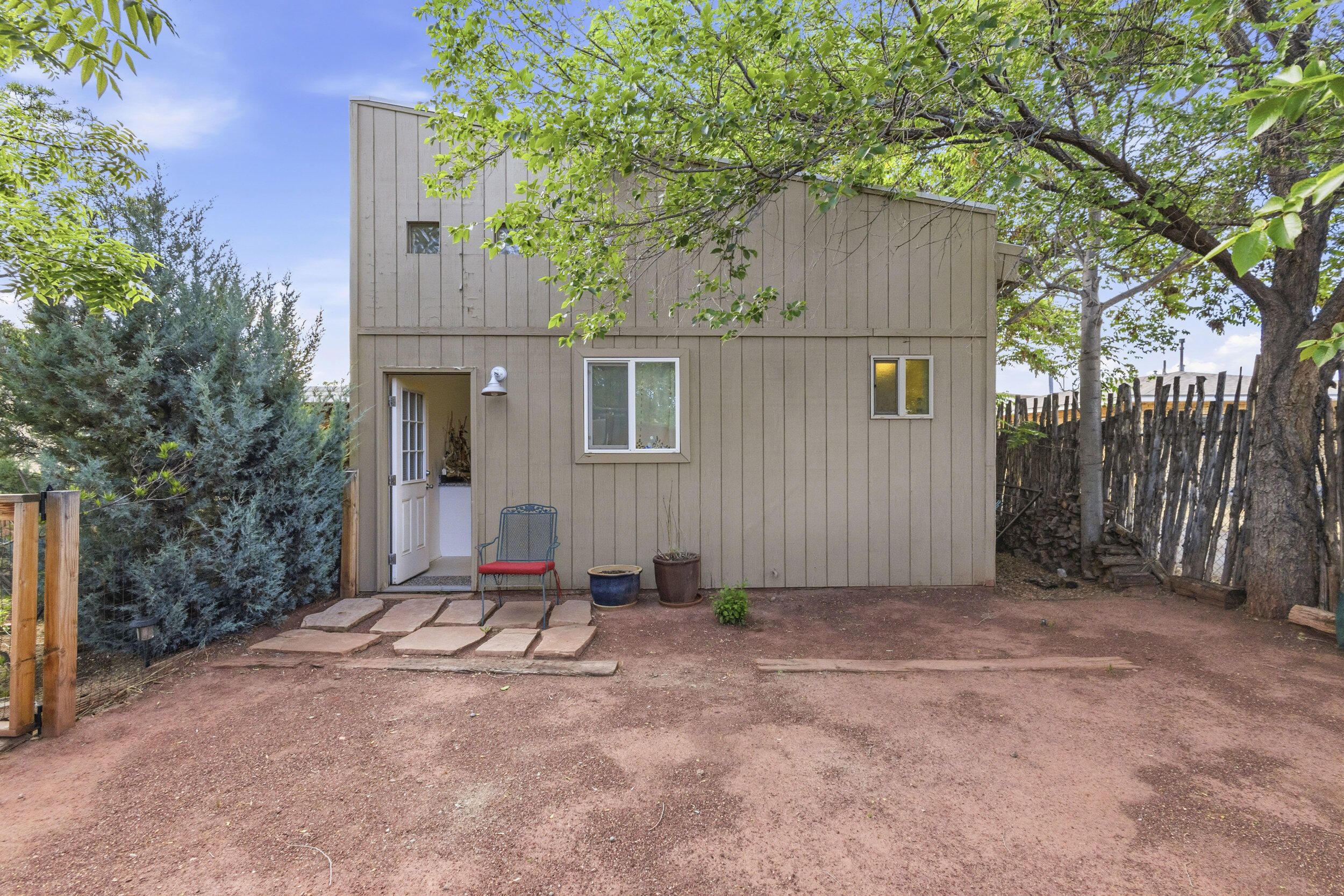 901 Ortega Road NW