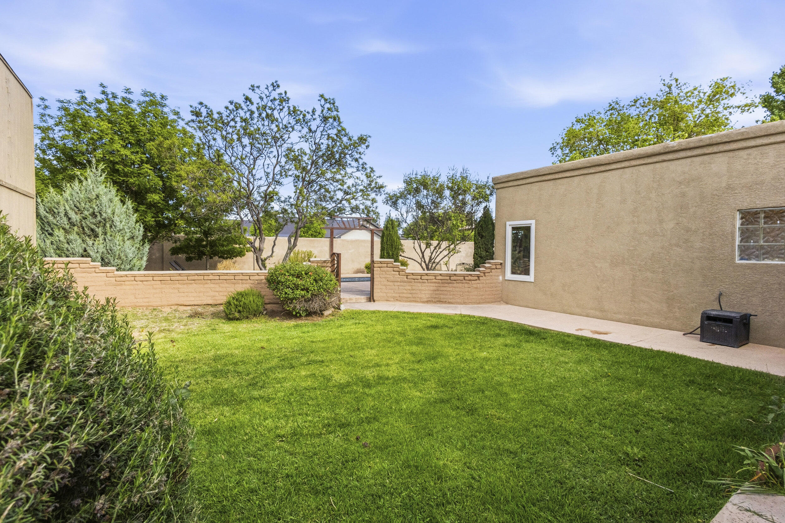 901 Ortega Road NW