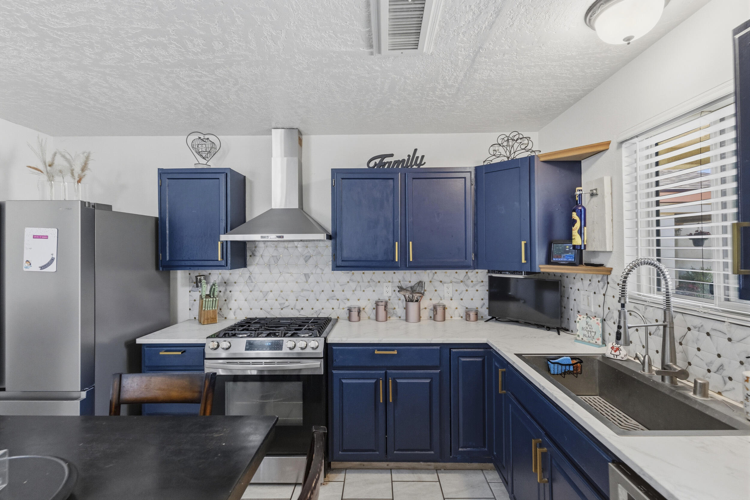 1728 Jeffrey Road NE