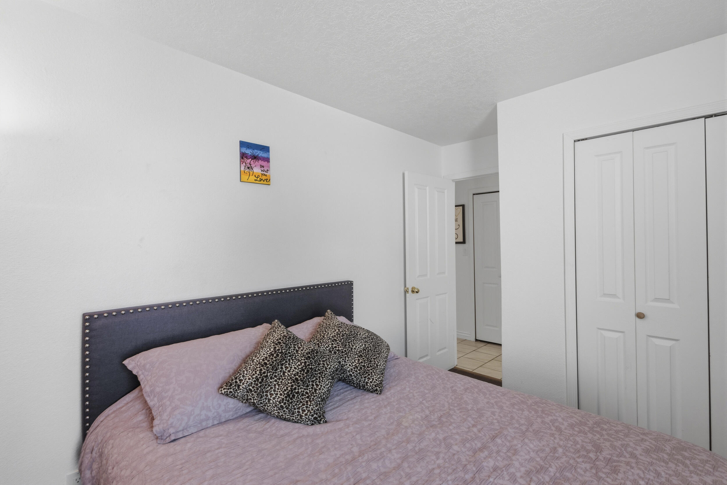 1728 Jeffrey Road NE
