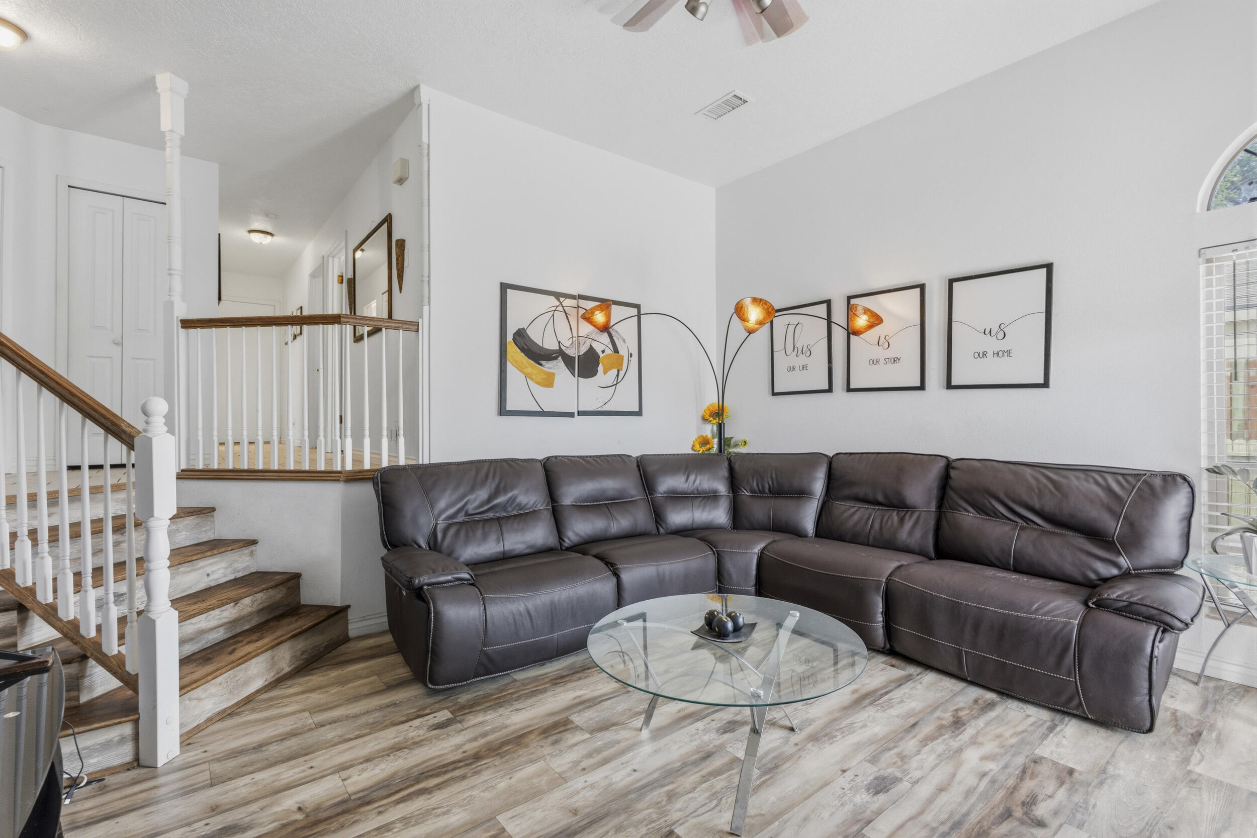 1728 Jeffrey Road NE