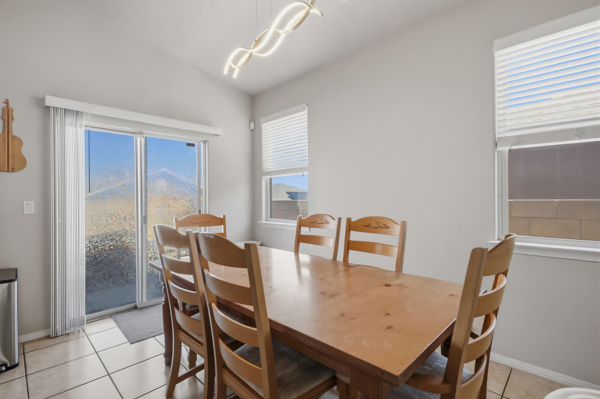 916 Kipuka Drive NW