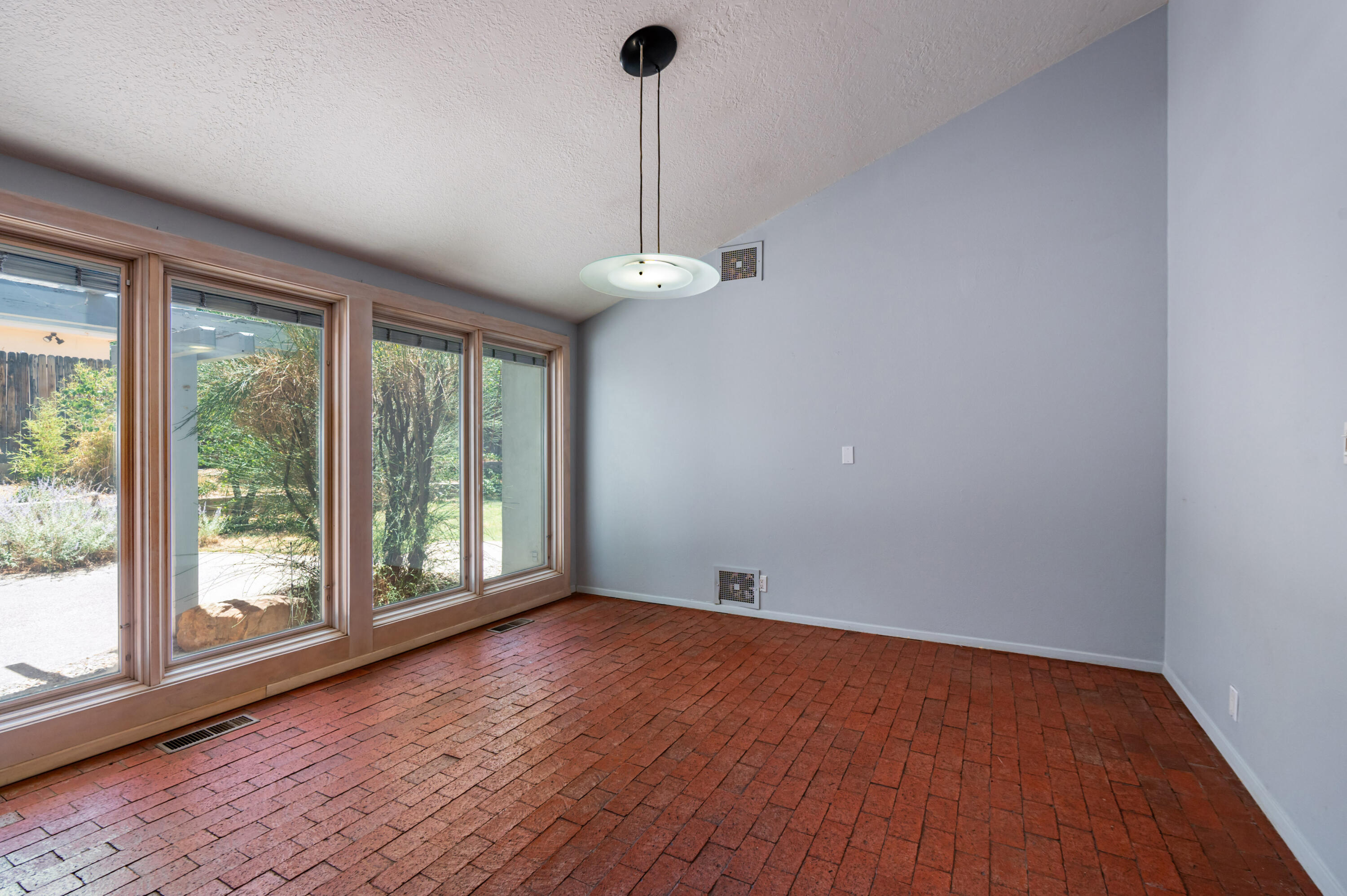 1020 Cuatro Cerros Trail SE