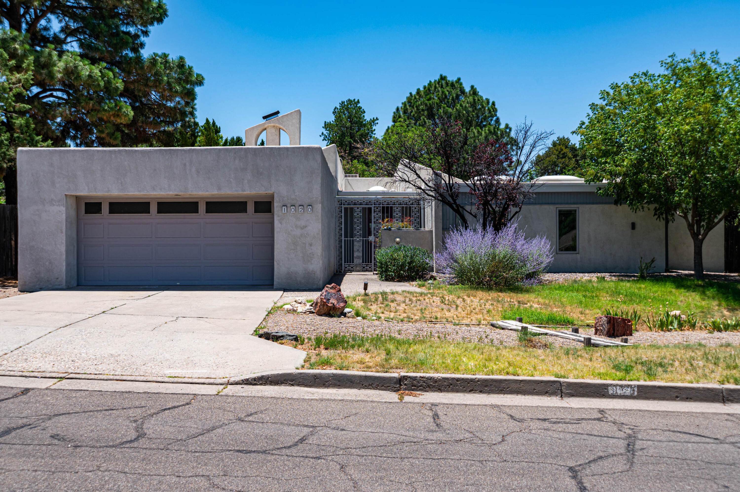 1020 Cuatro Cerros Trail SE