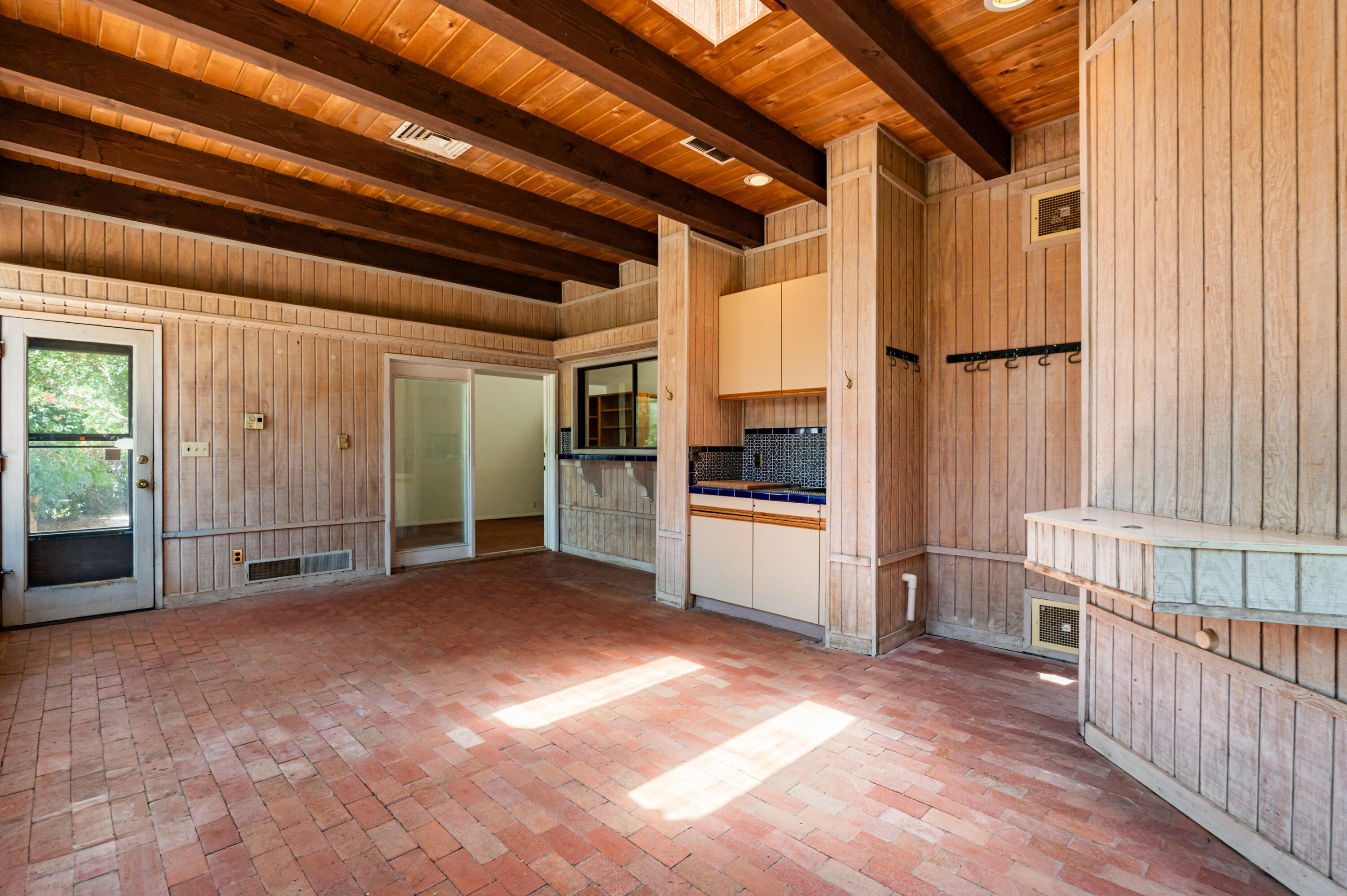1020 Cuatro Cerros Trail SE