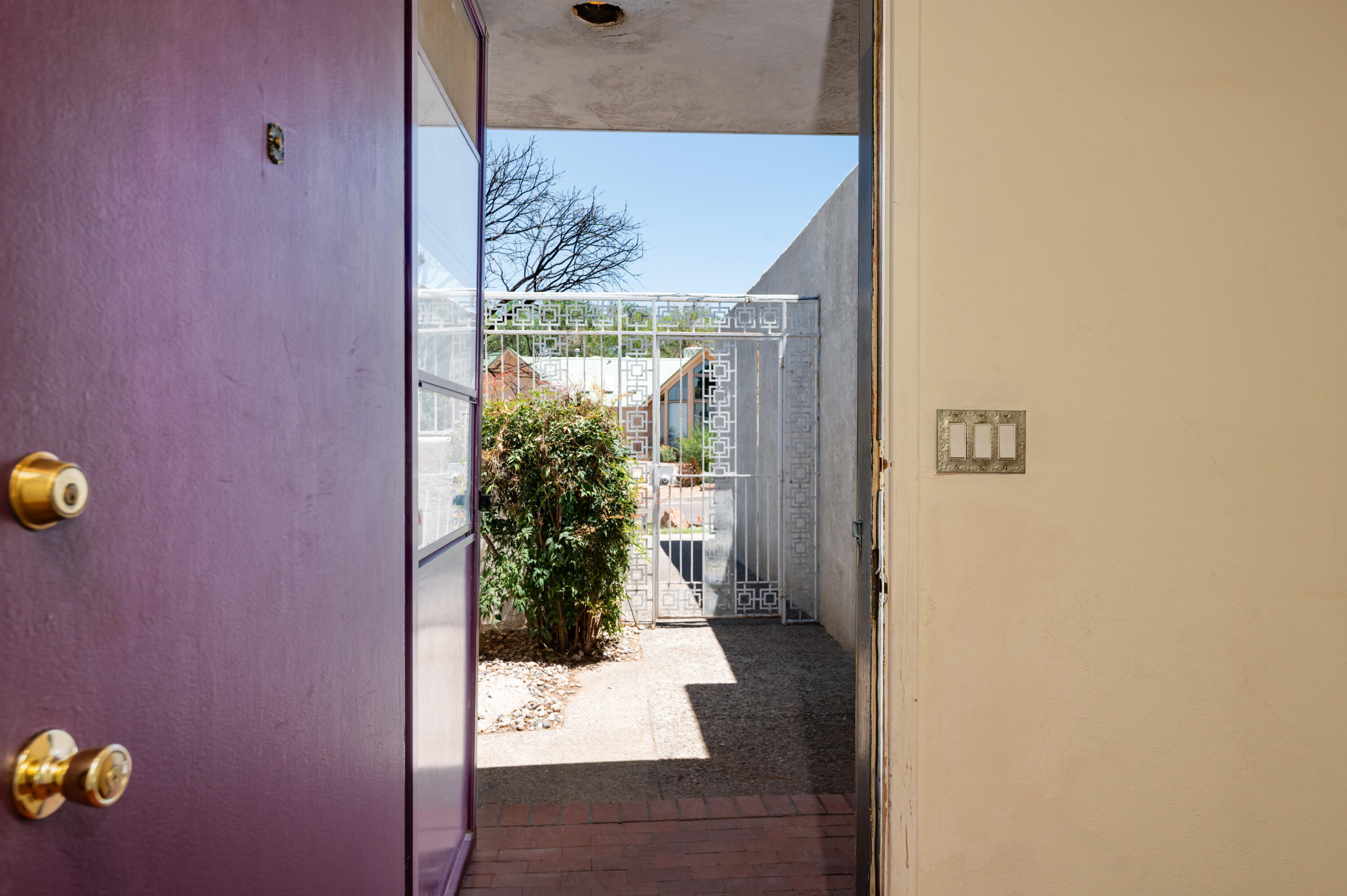 1020 Cuatro Cerros Trail SE