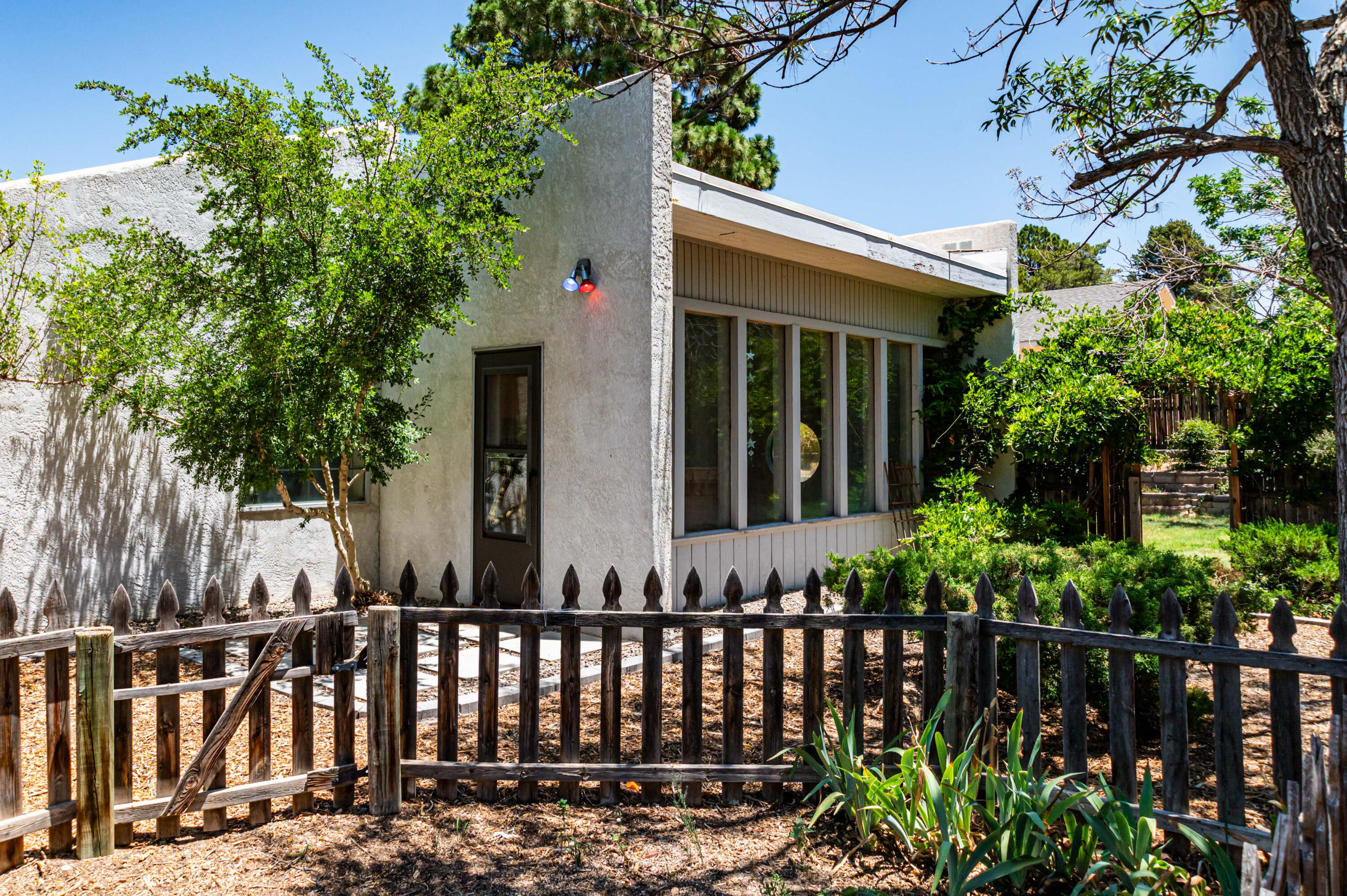 1020 Cuatro Cerros Trail SE
