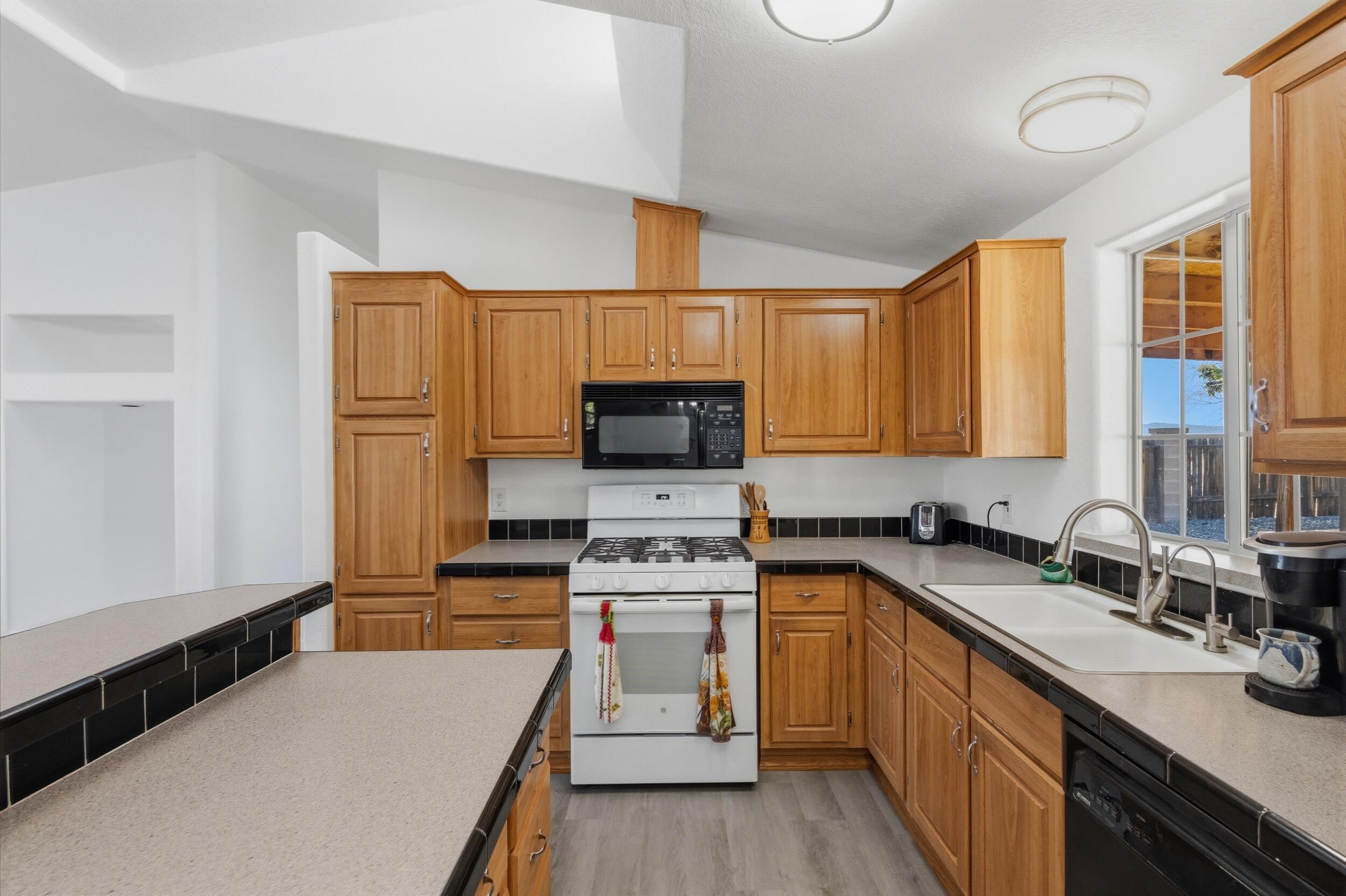62 Calle De Chamesa Loop
