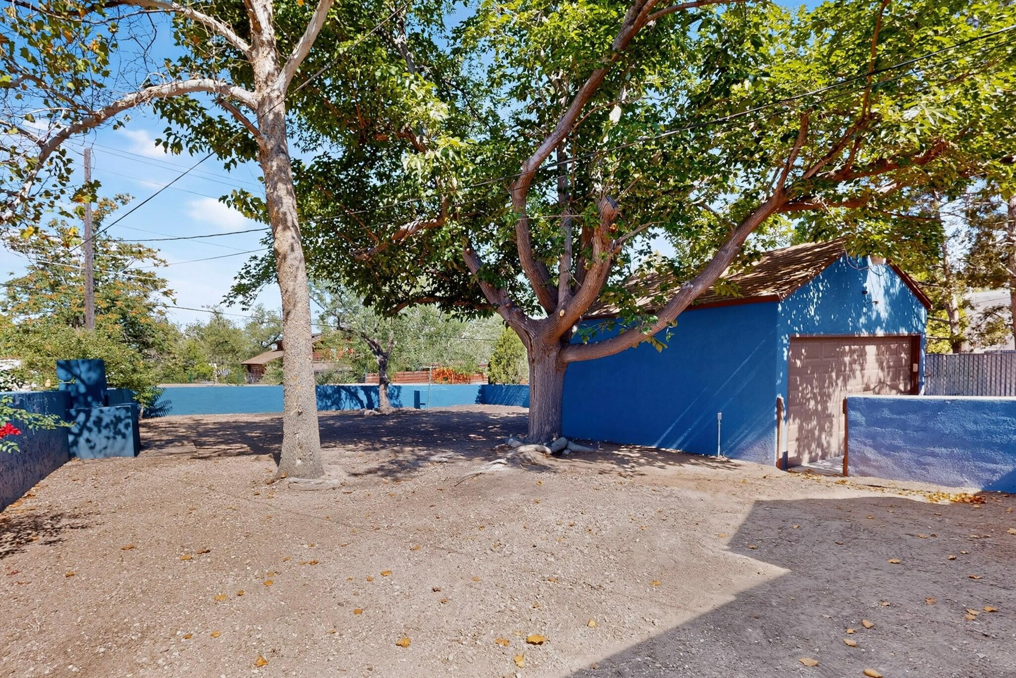 213 Amherst Drive SE