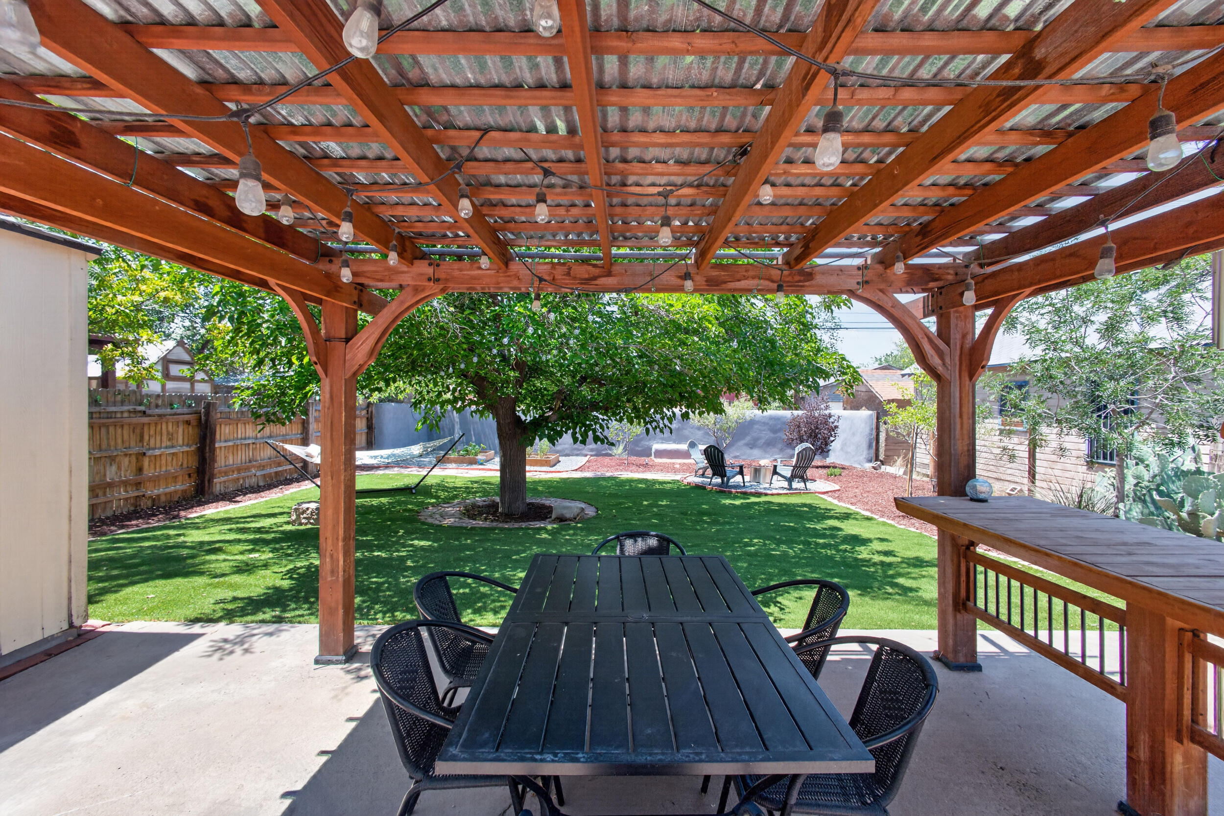 415 Edith Boulevard SE